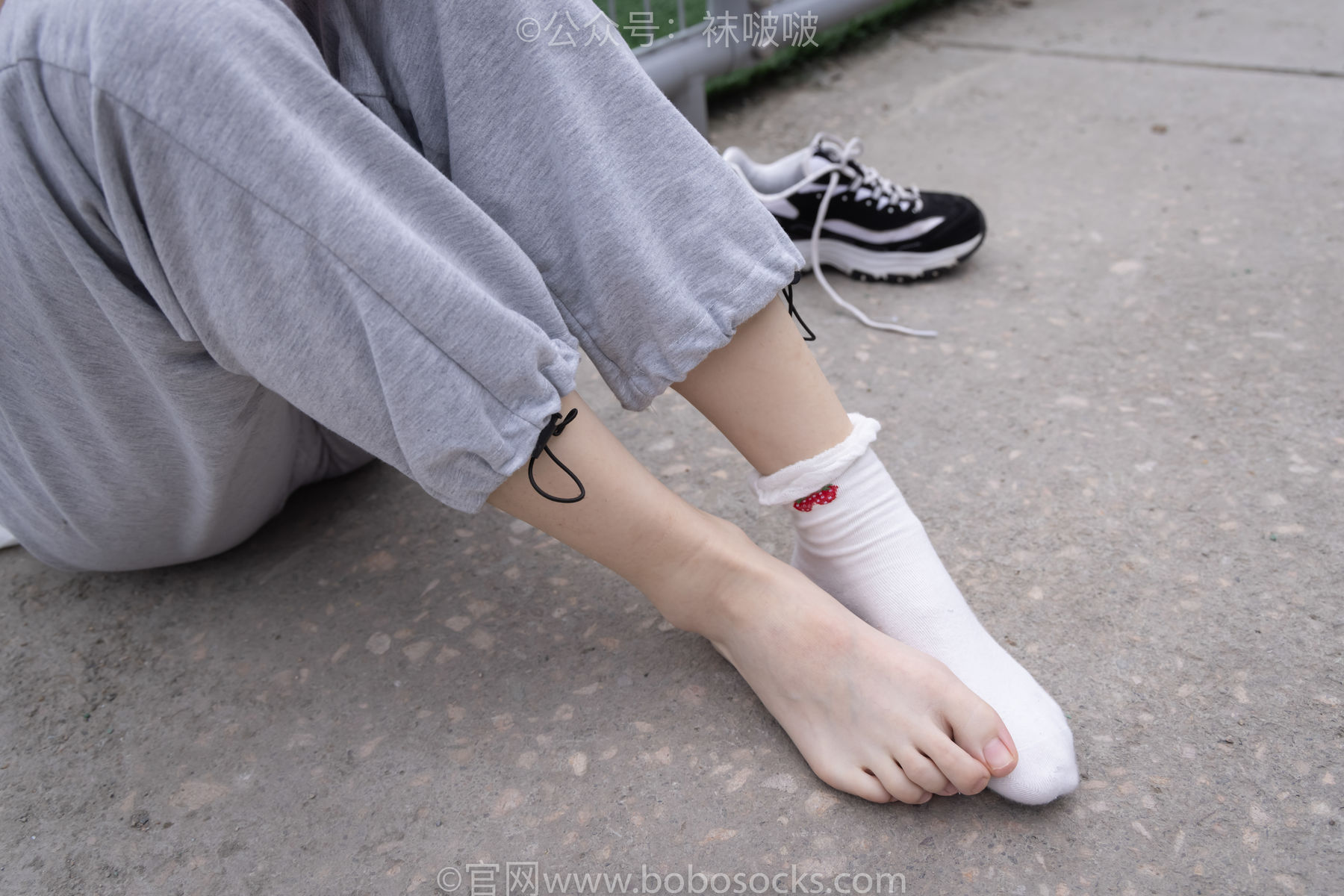 BoBoSocks袜啵啵 No.016 熊熊-斯凯奇运动鞋、棉袜、裸足