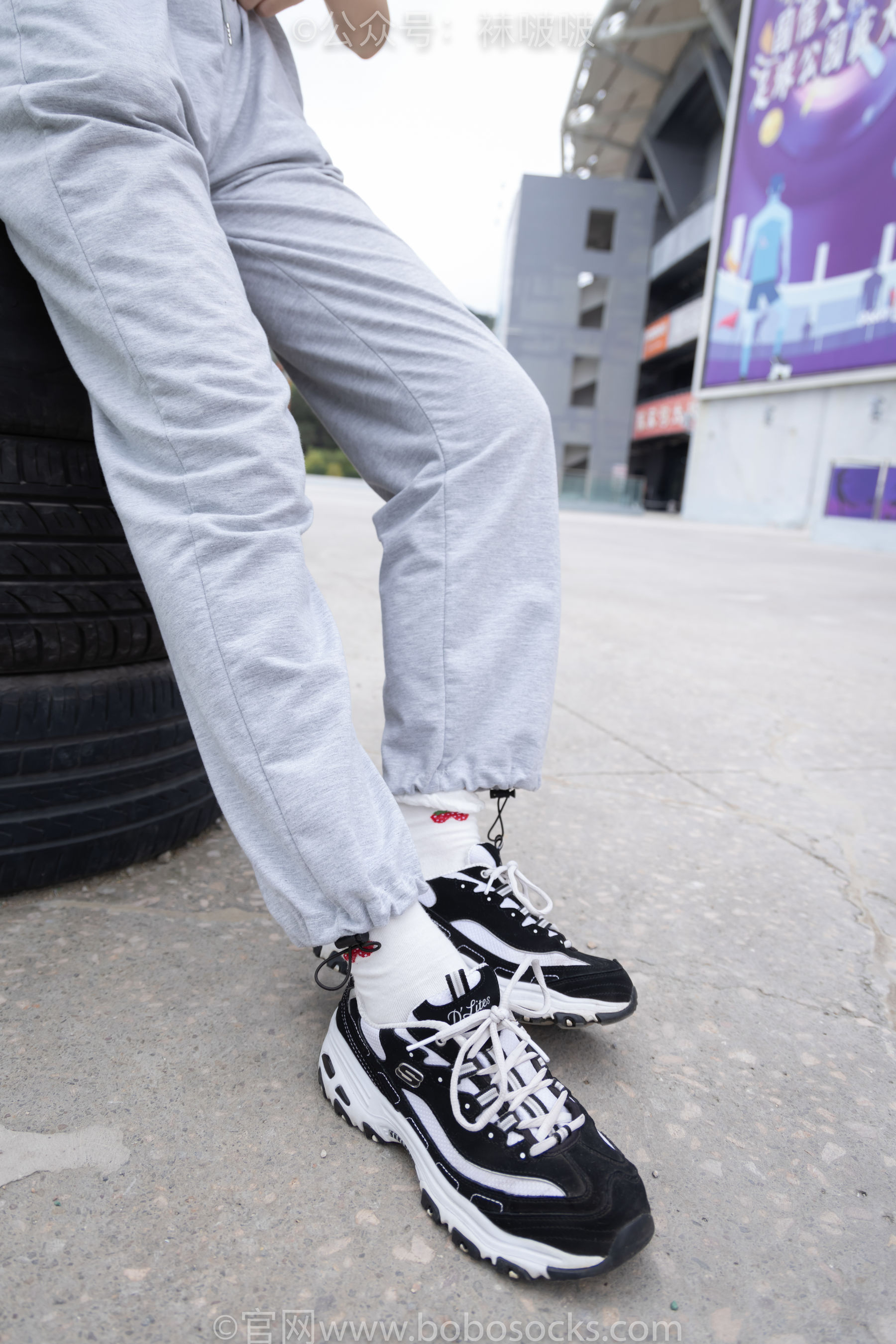BoBoSocks袜啵啵 No.016 熊熊-斯凯奇运动鞋、棉袜、裸足