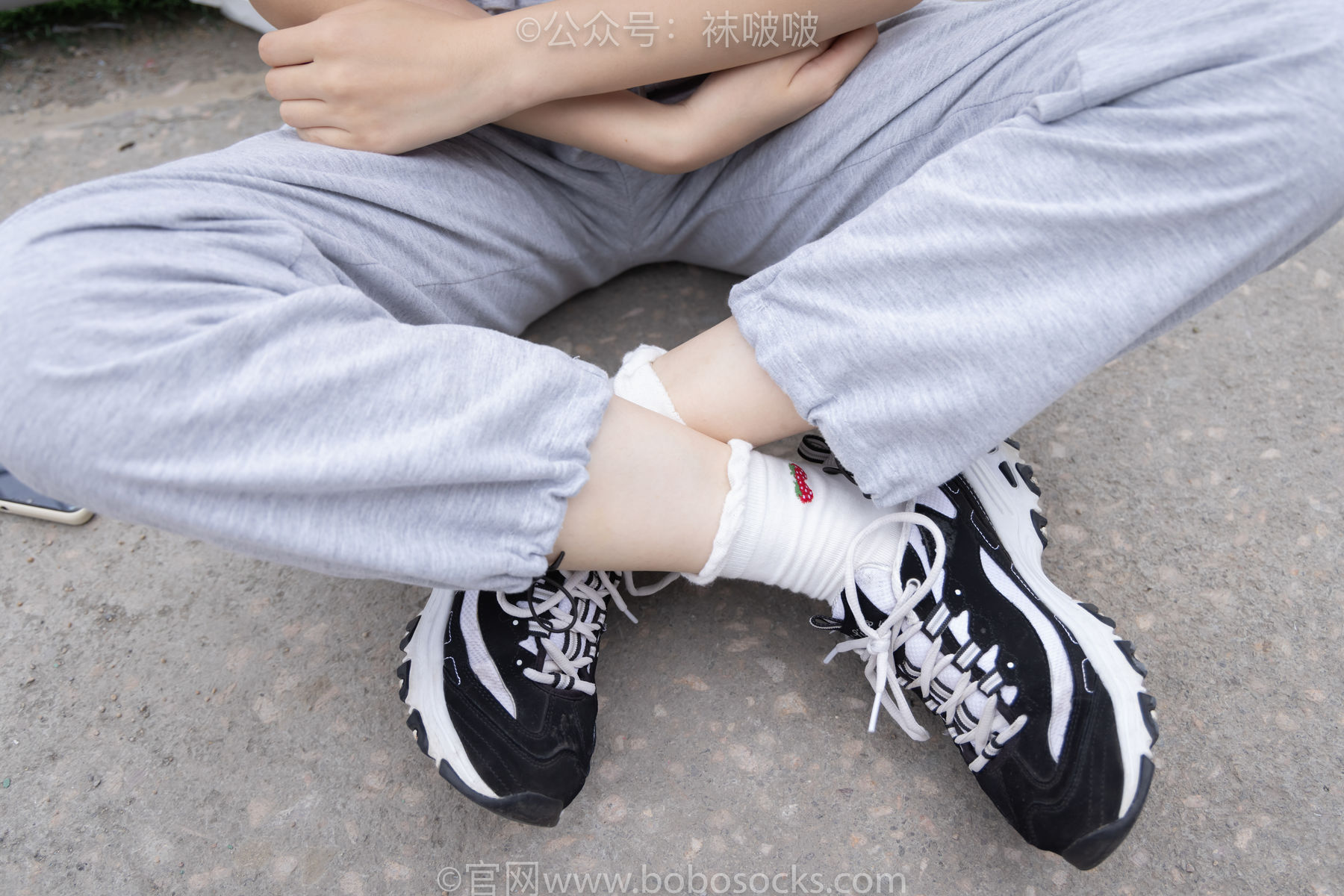 BoBoSocks袜啵啵 No.016 熊熊-斯凯奇运动鞋、棉袜、裸足