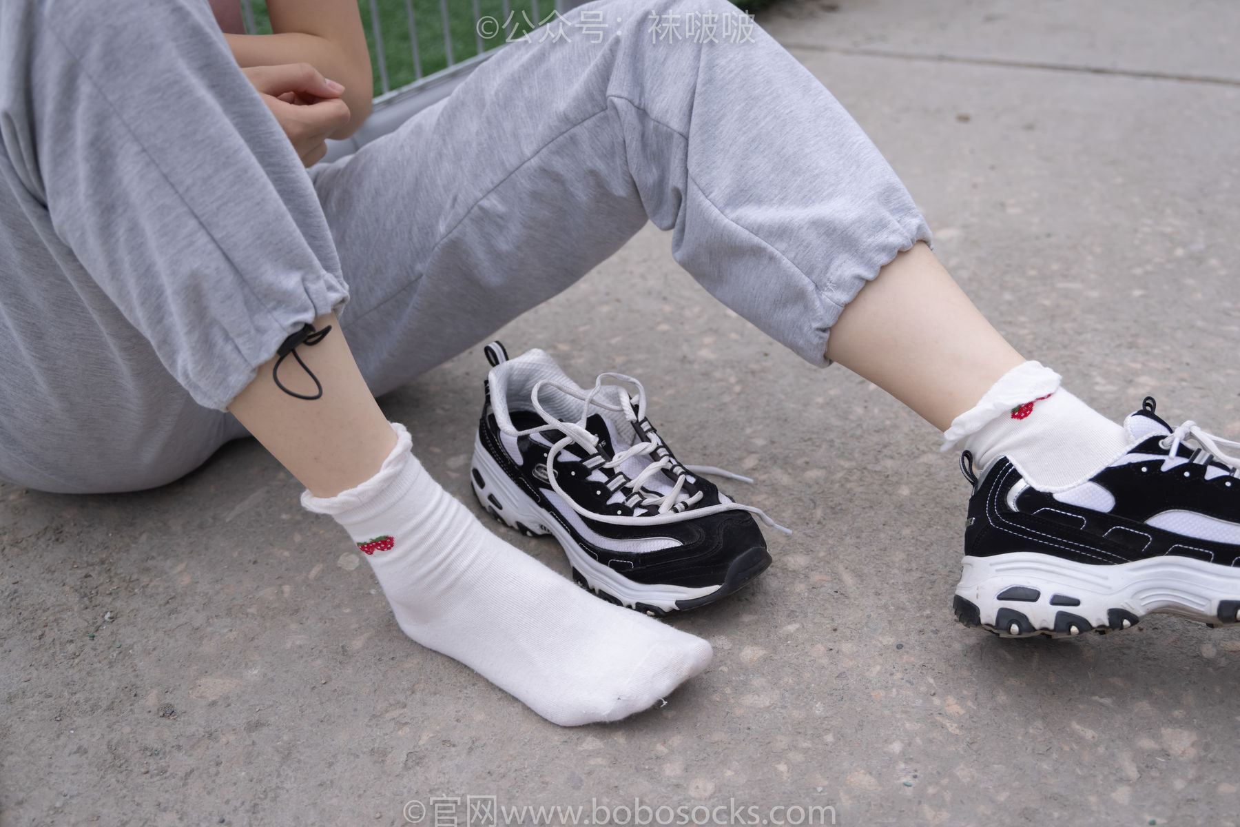 BoBoSocks袜啵啵 No.016 熊熊-斯凯奇运动鞋、棉袜、裸足