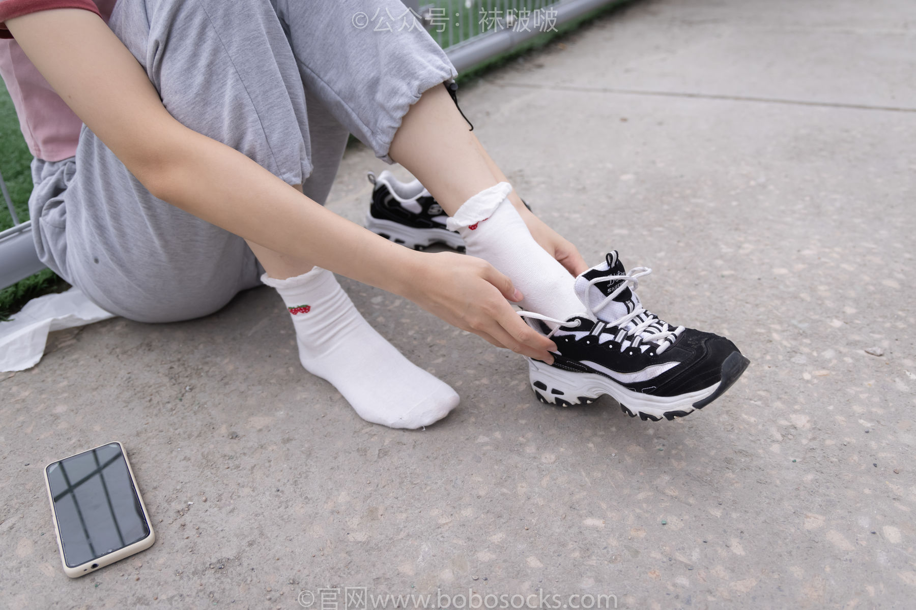 BoBoSocks袜啵啵 No.016 熊熊-斯凯奇运动鞋、棉袜、裸足
