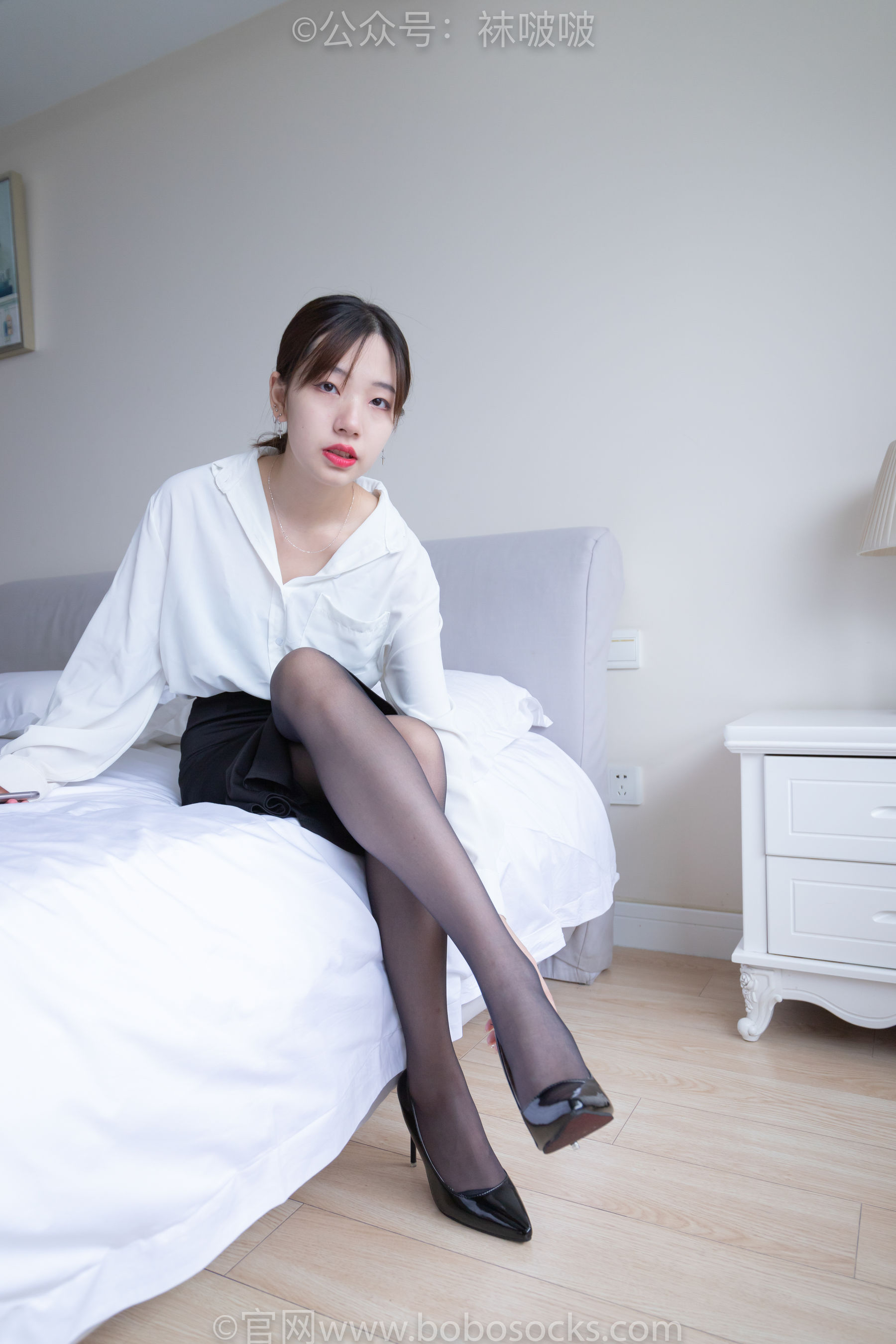 BoBoSocks袜啵啵 No.017 小甜豆-OL制服、高跟鞋、黑丝