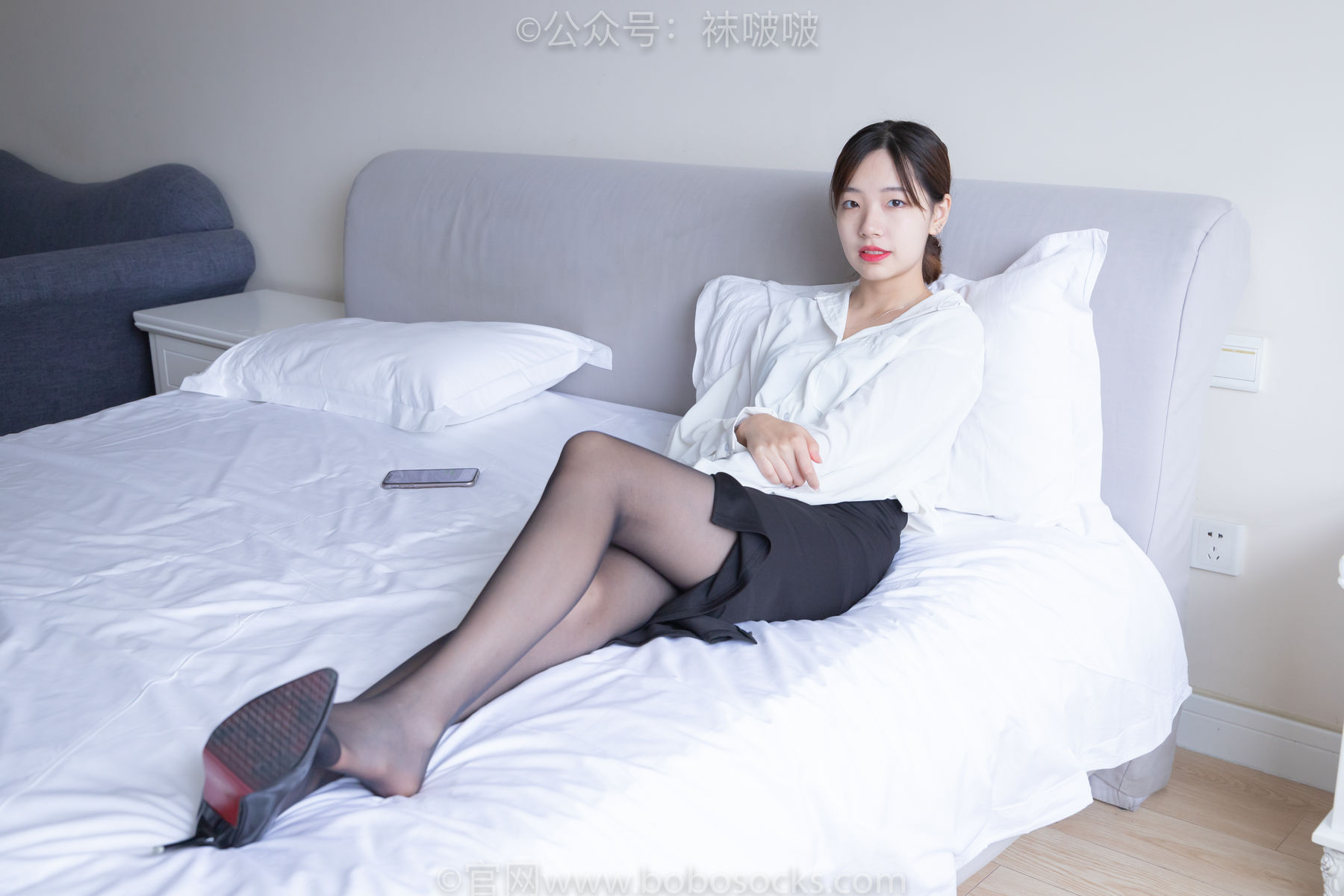 BoBoSocks袜啵啵 No.017 小甜豆-OL制服、高跟鞋、黑丝