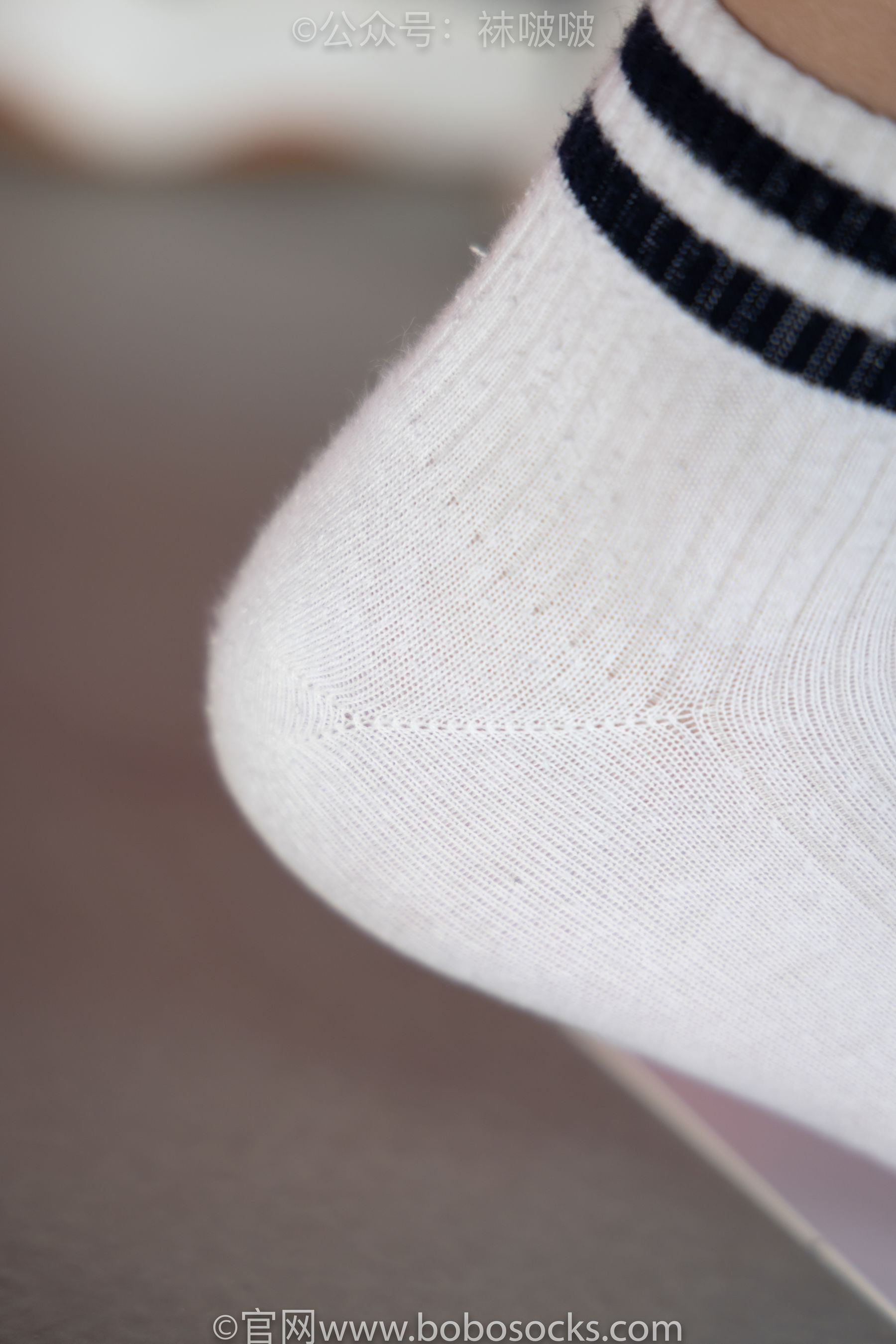 BoBoSocks袜啵啵 No.018 木木-运动鞋、白棉袜、裸足