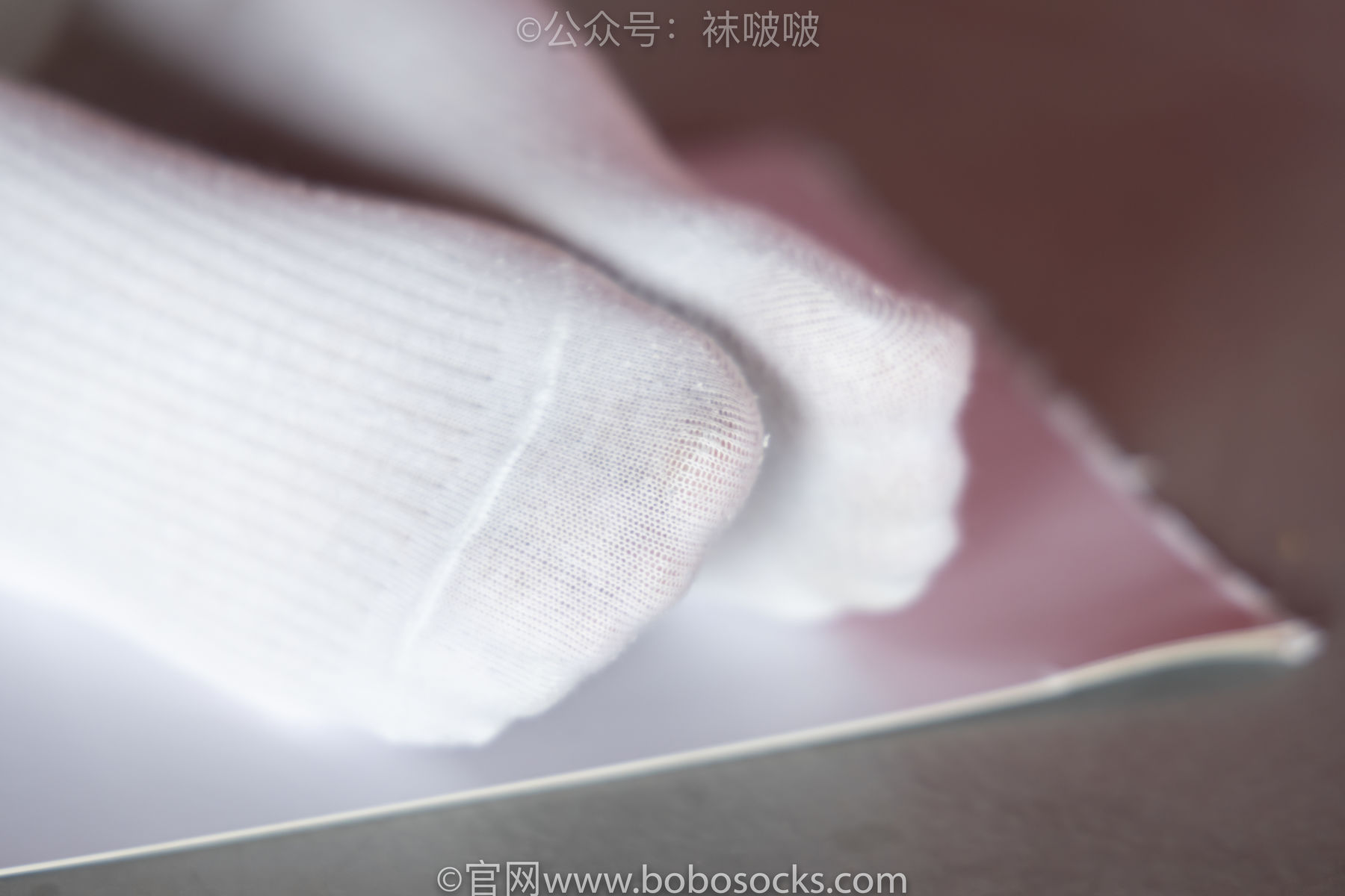 BoBoSocks袜啵啵 No.018 木木-运动鞋、白棉袜、裸足