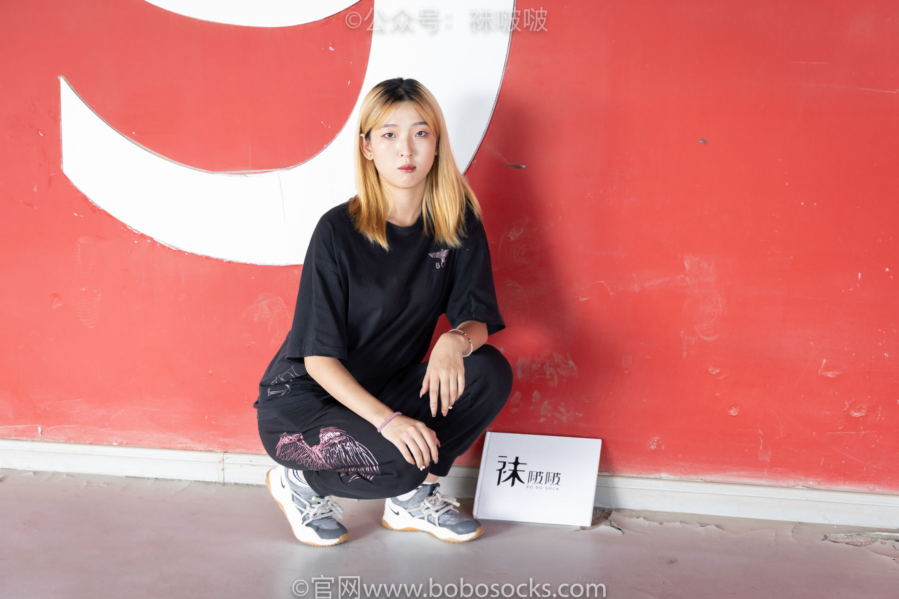 BoBoSocks袜啵啵 No.018 木木-运动鞋、白棉袜、裸足