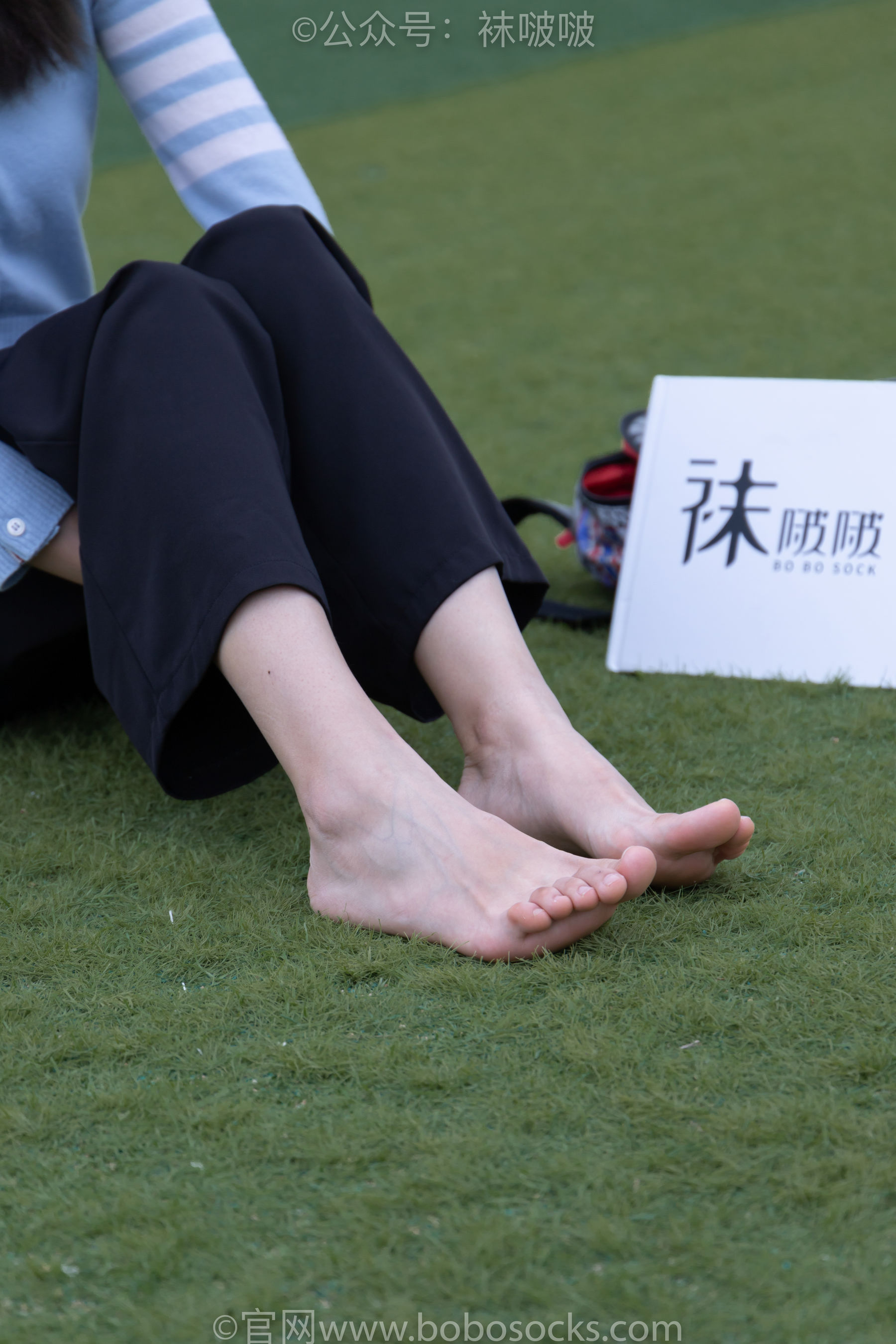 BoBoSocks袜啵啵 No.021 泡芙-板鞋、白棉袜、裸足