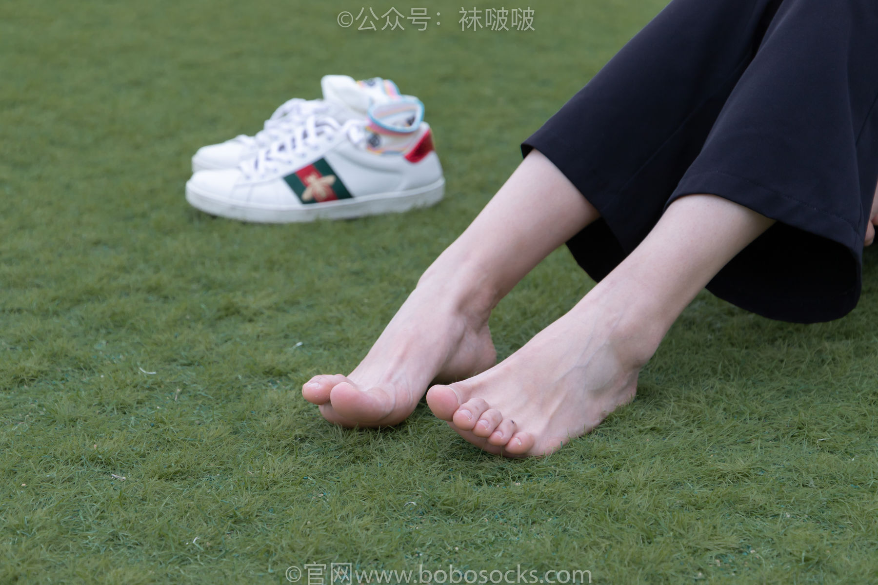 BoBoSocks袜啵啵 No.021 泡芙-板鞋、白棉袜、裸足