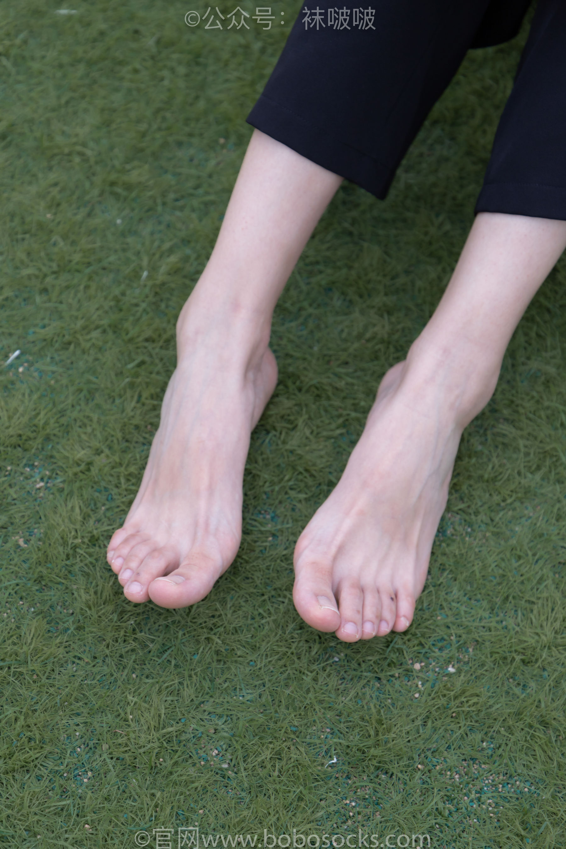 BoBoSocks袜啵啵 No.021 泡芙-板鞋、白棉袜、裸足