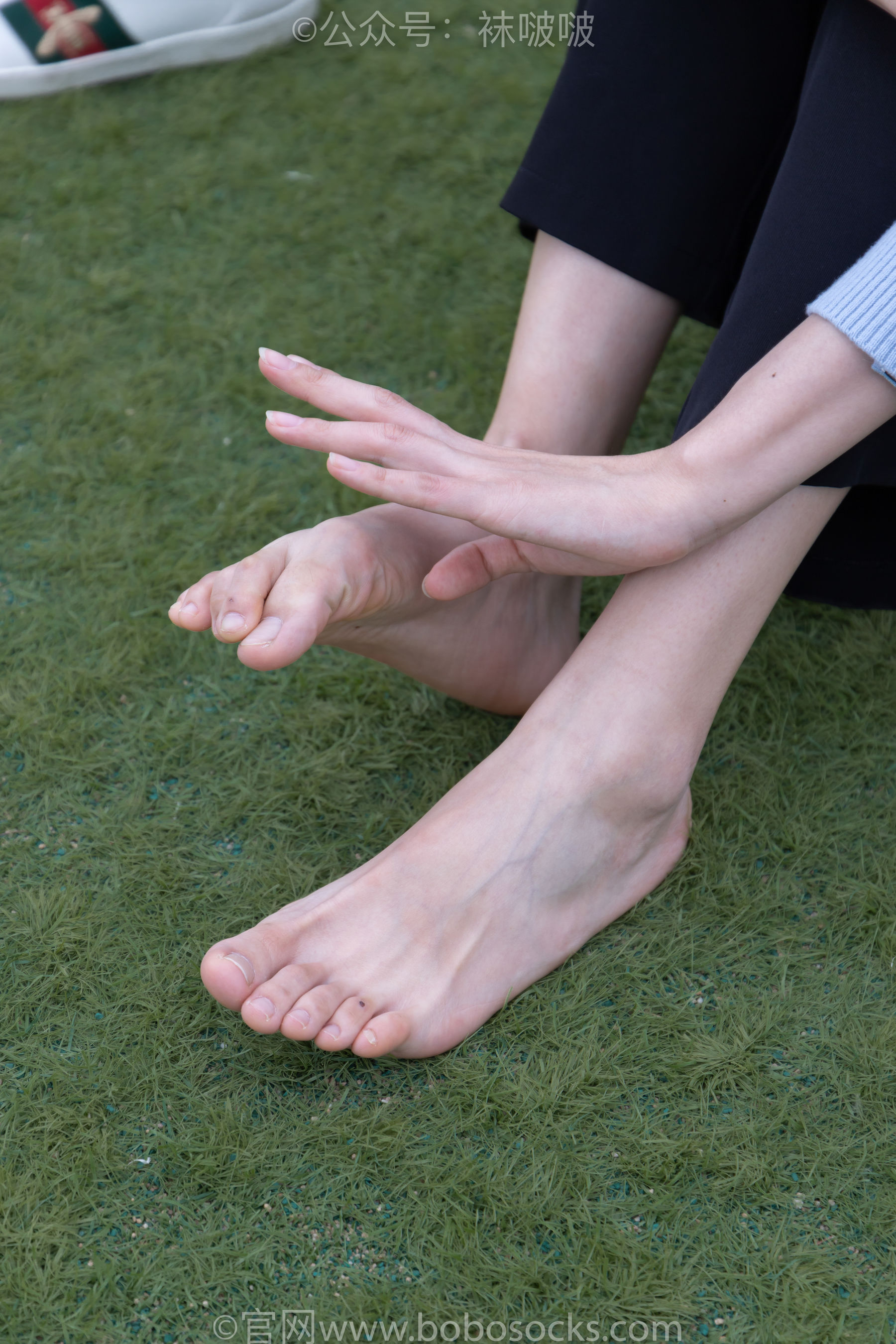 BoBoSocks袜啵啵 No.021 泡芙-板鞋、白棉袜、裸足