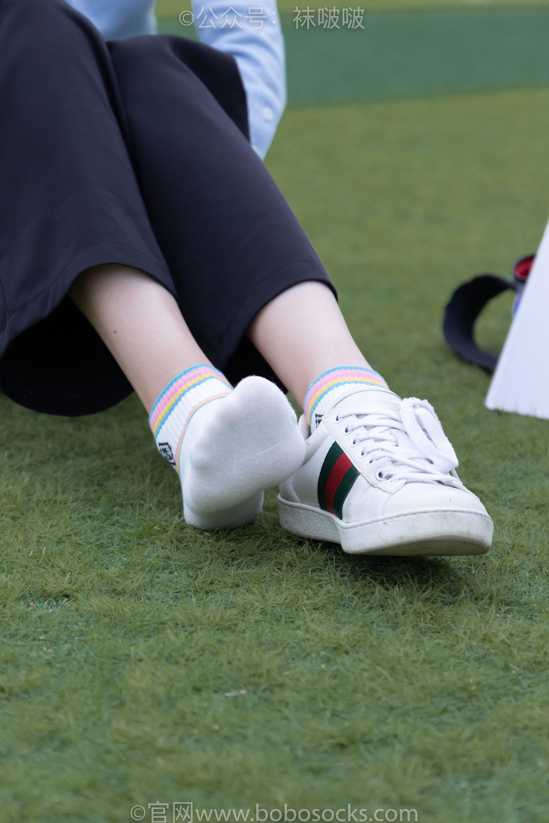 BoBoSocks袜啵啵 No.021 泡芙-板鞋、白棉袜、裸足