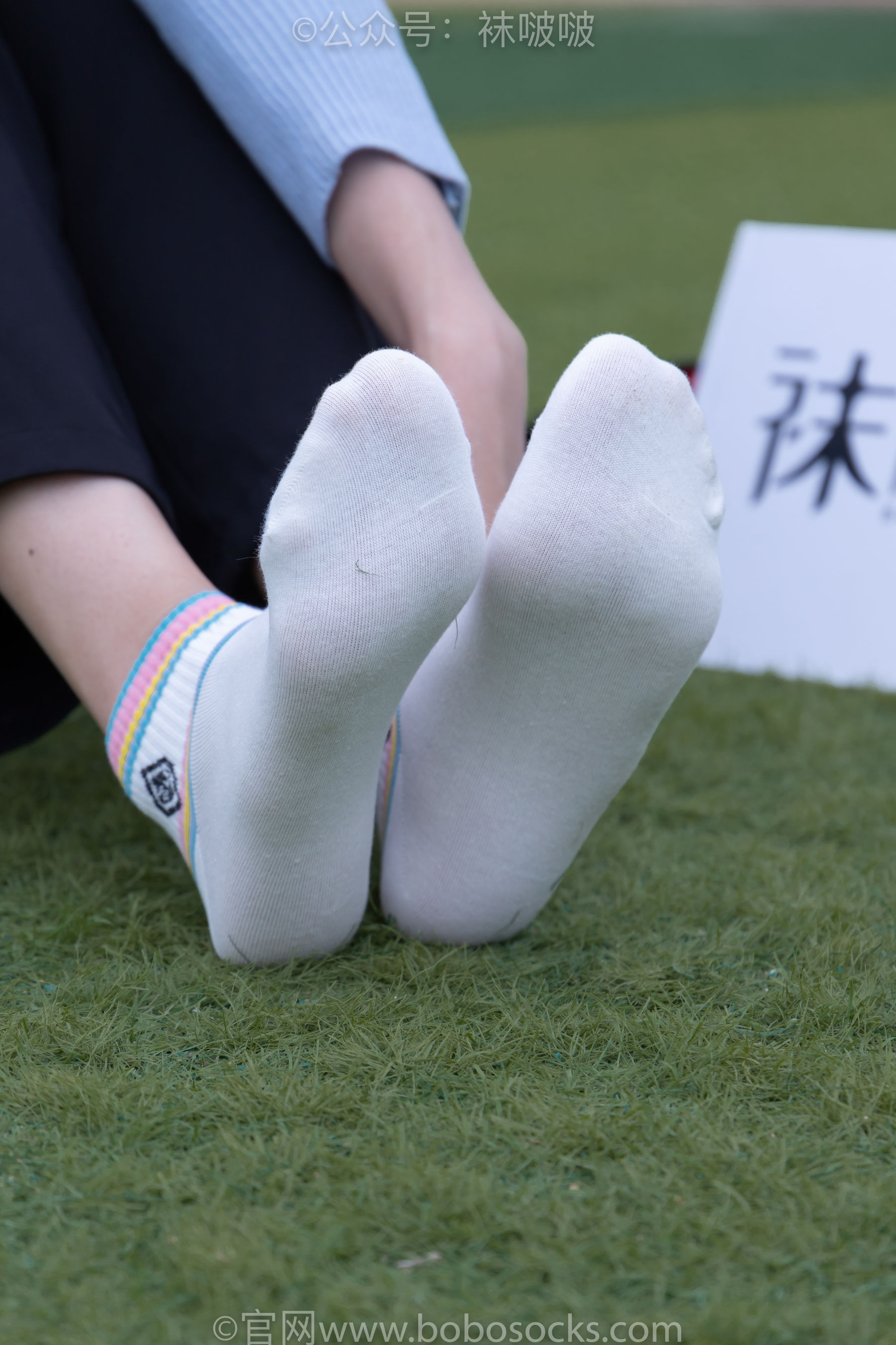 BoBoSocks袜啵啵 No.021 泡芙-板鞋、白棉袜、裸足