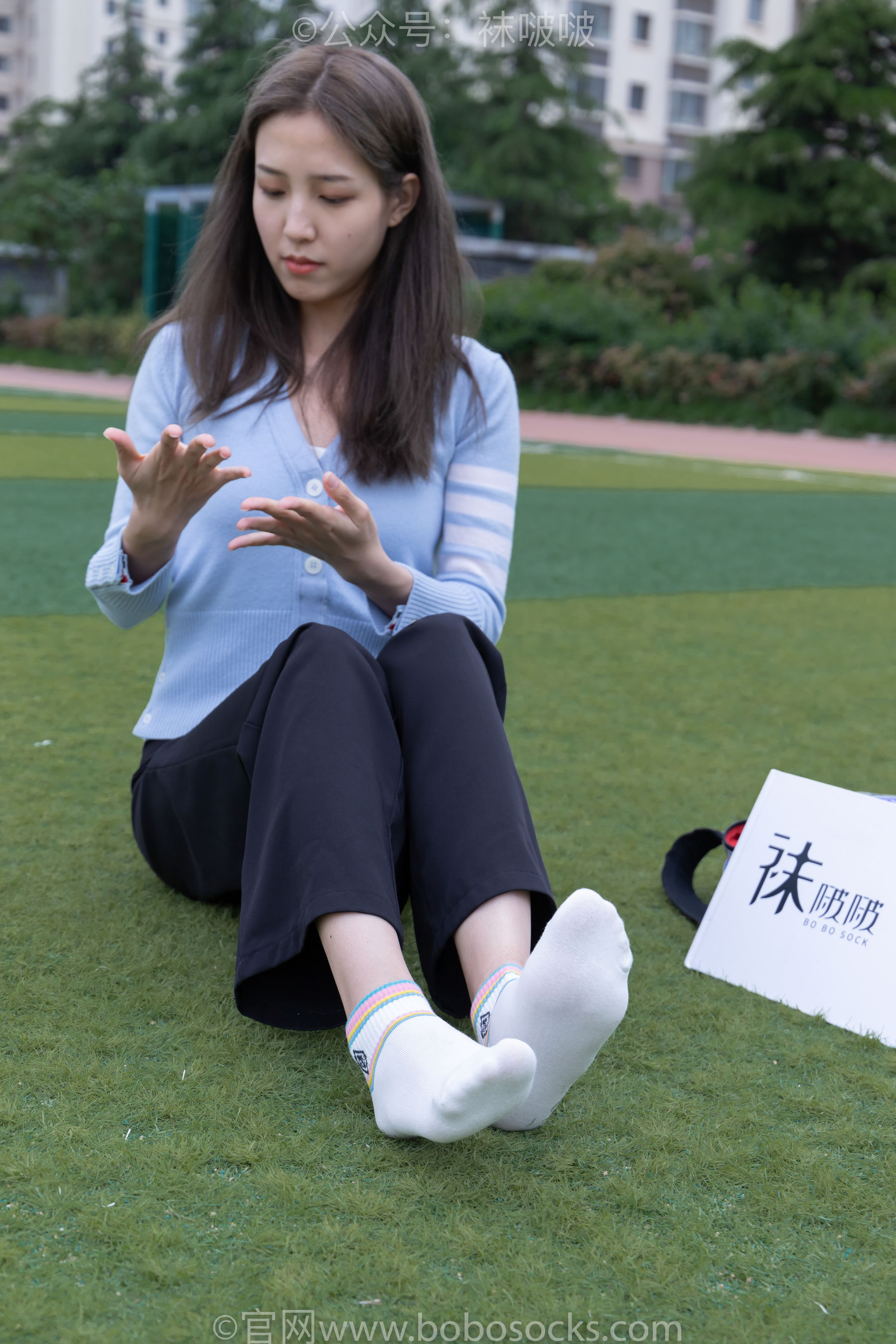 BoBoSocks袜啵啵 No.021 泡芙-板鞋、白棉袜、裸足