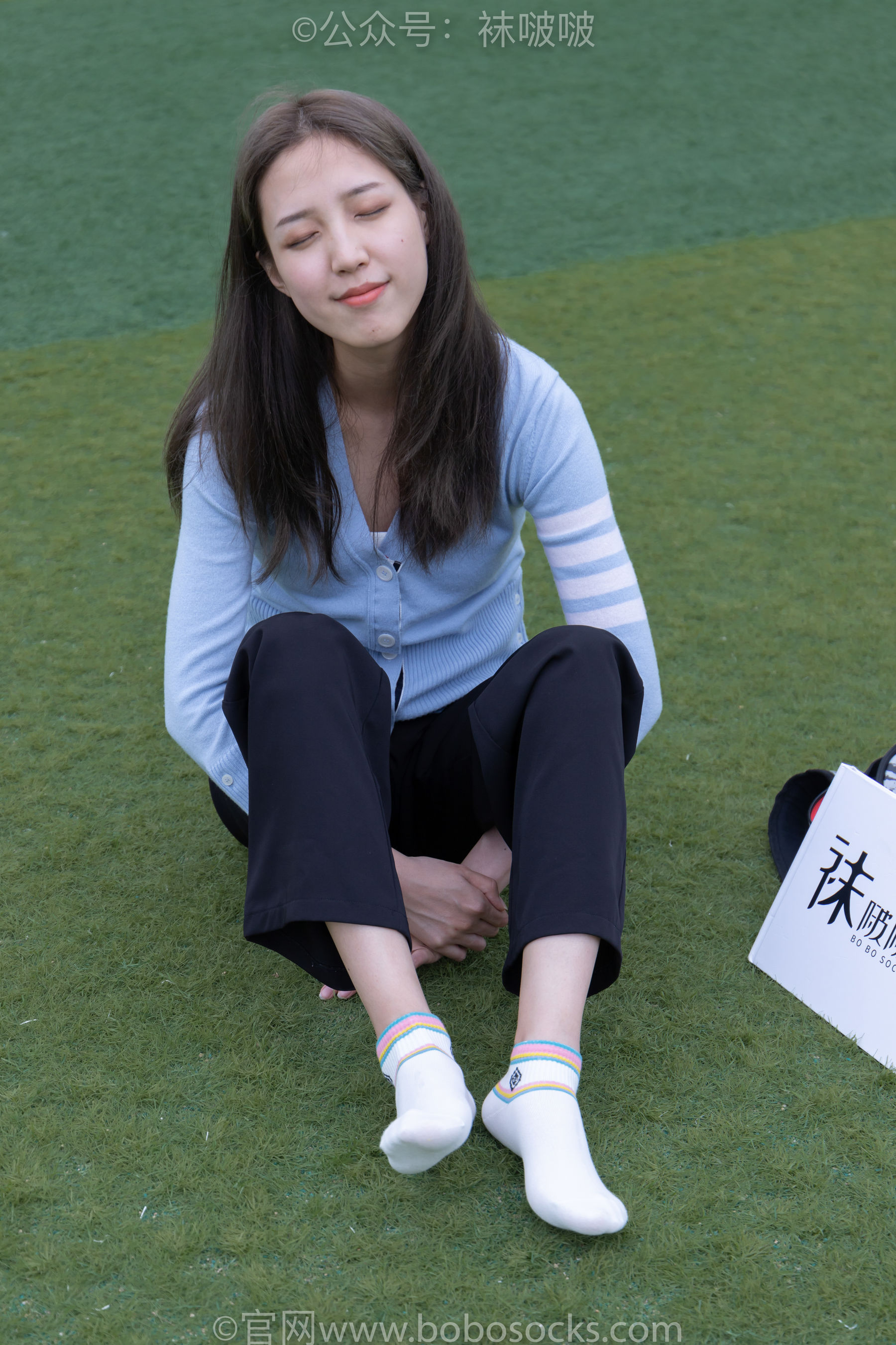 BoBoSocks袜啵啵 No.021 泡芙-板鞋、白棉袜、裸足