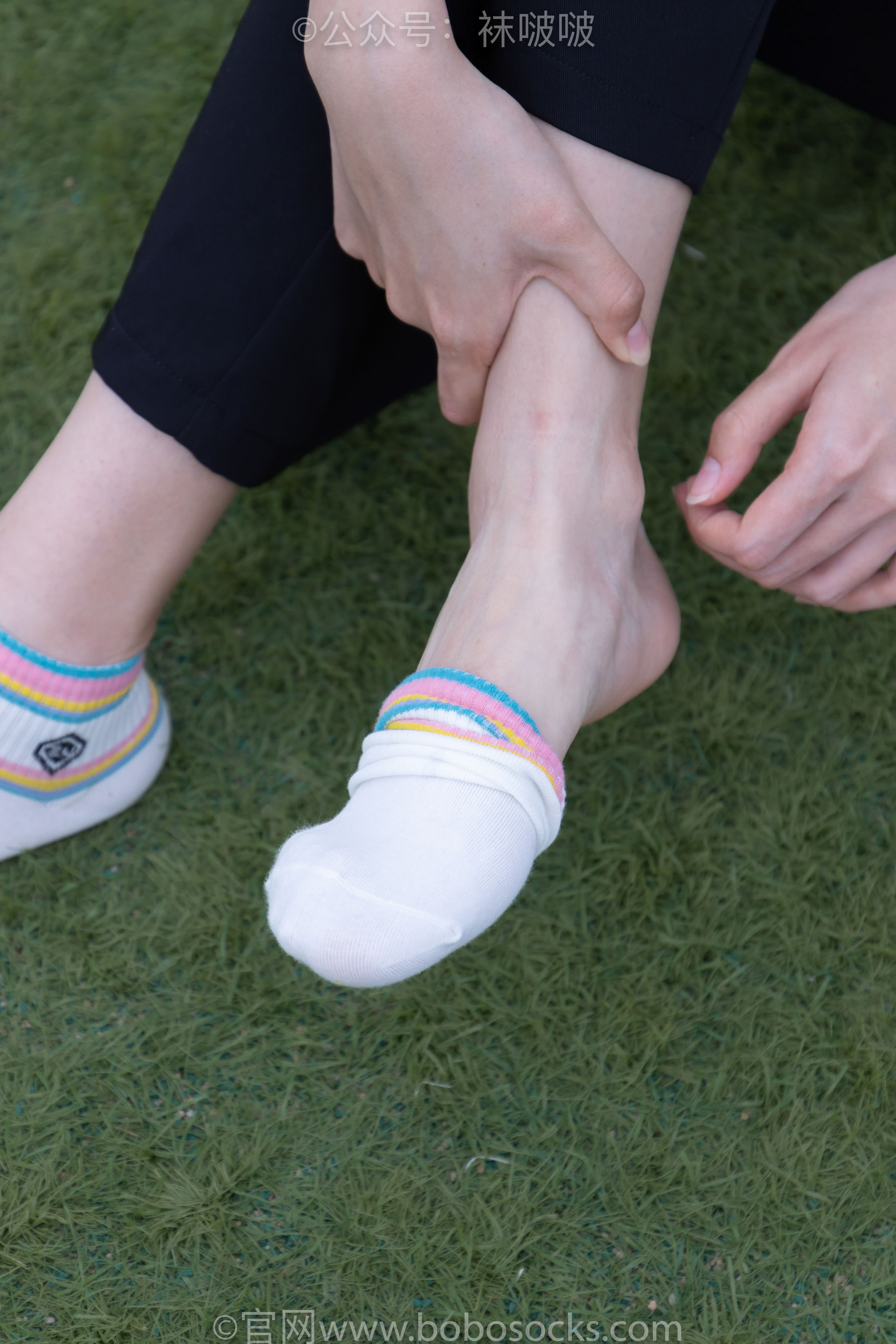 BoBoSocks袜啵啵 No.021 泡芙-板鞋、白棉袜、裸足