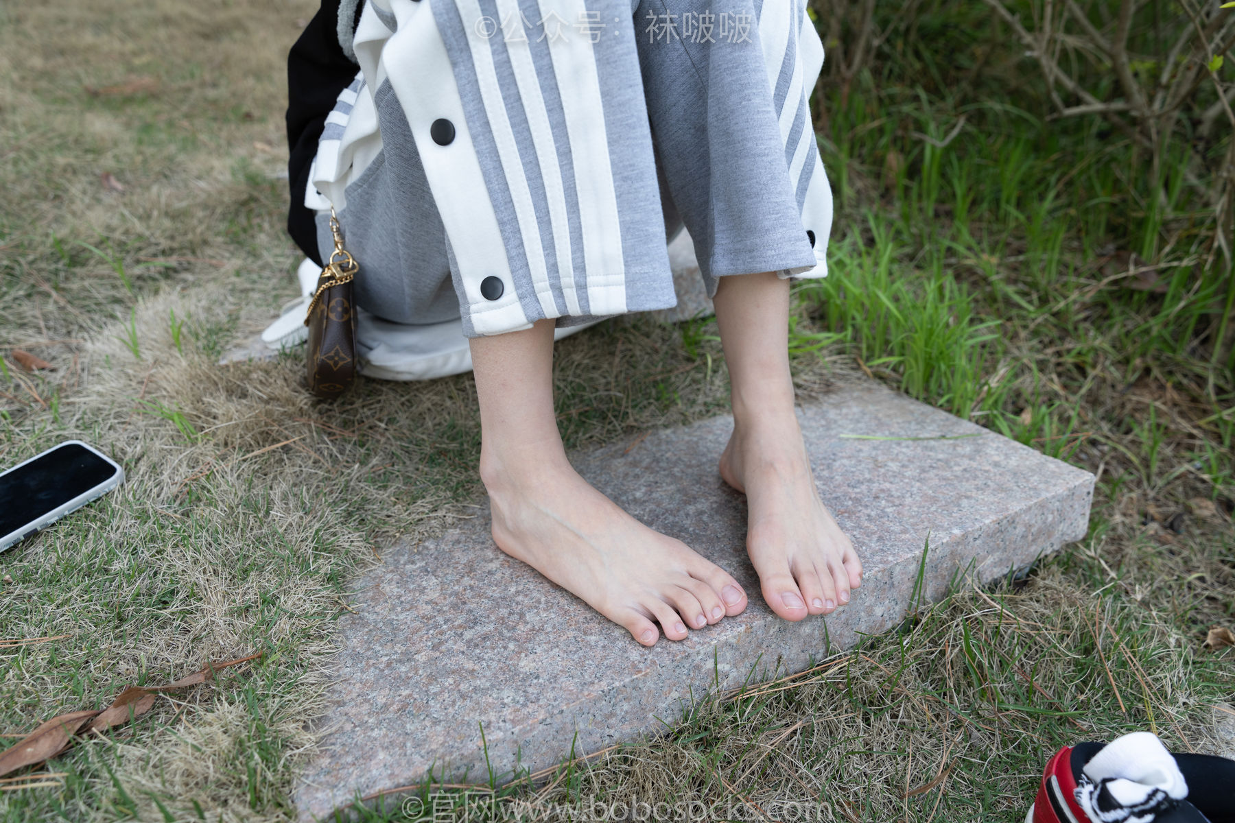 BoBoSocks袜啵啵 No.023 稚予-AJ、白色短棉袜、裸足