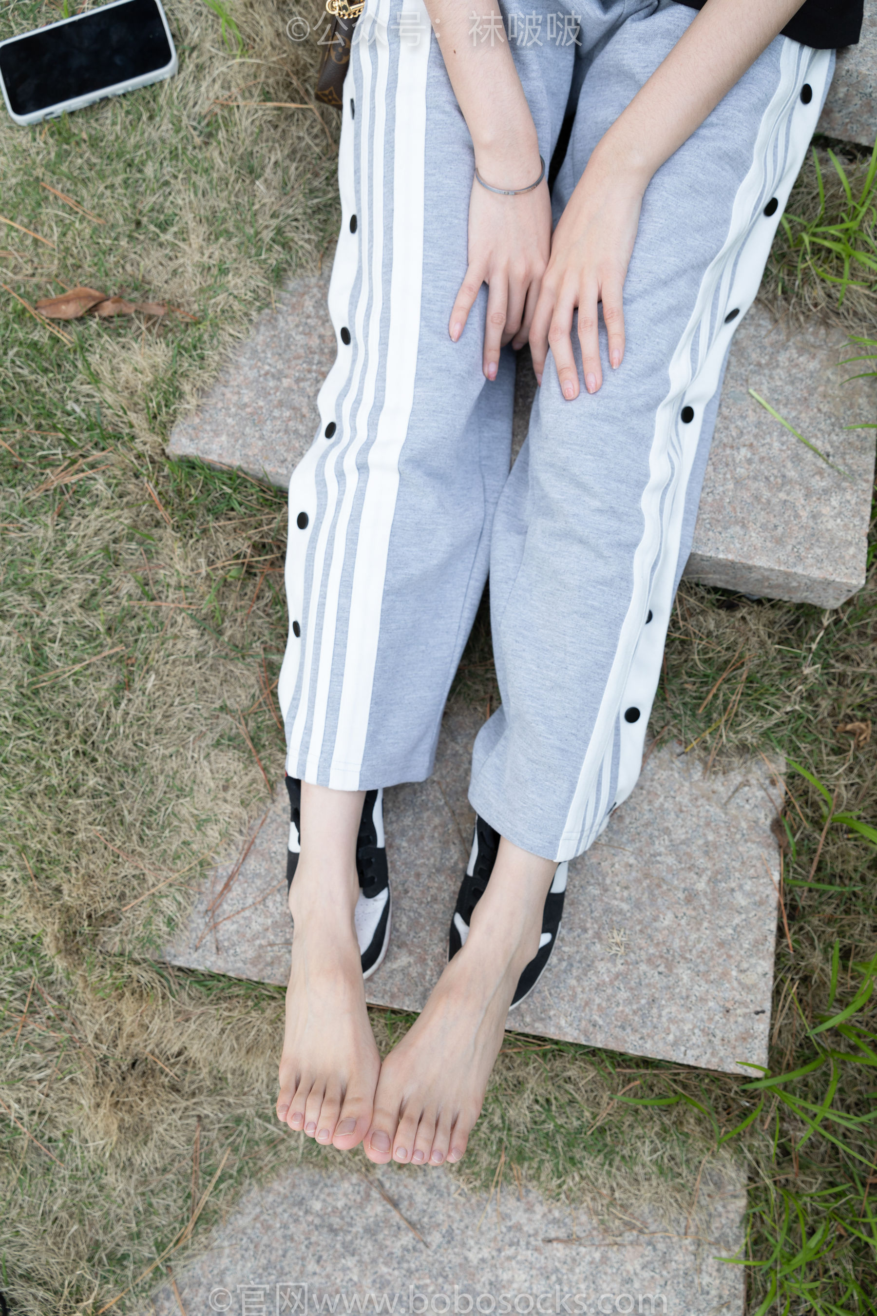 BoBoSocks袜啵啵 No.023 稚予-AJ、白色短棉袜、裸足