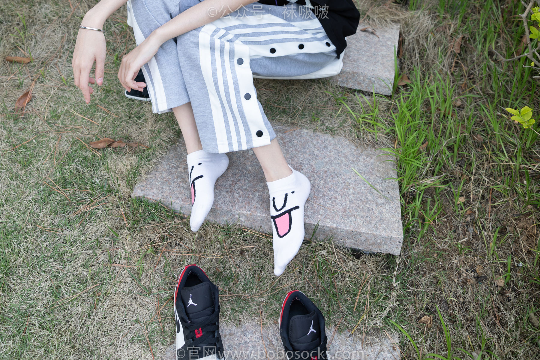 BoBoSocks袜啵啵 No.023 稚予-AJ、白色短棉袜、裸足