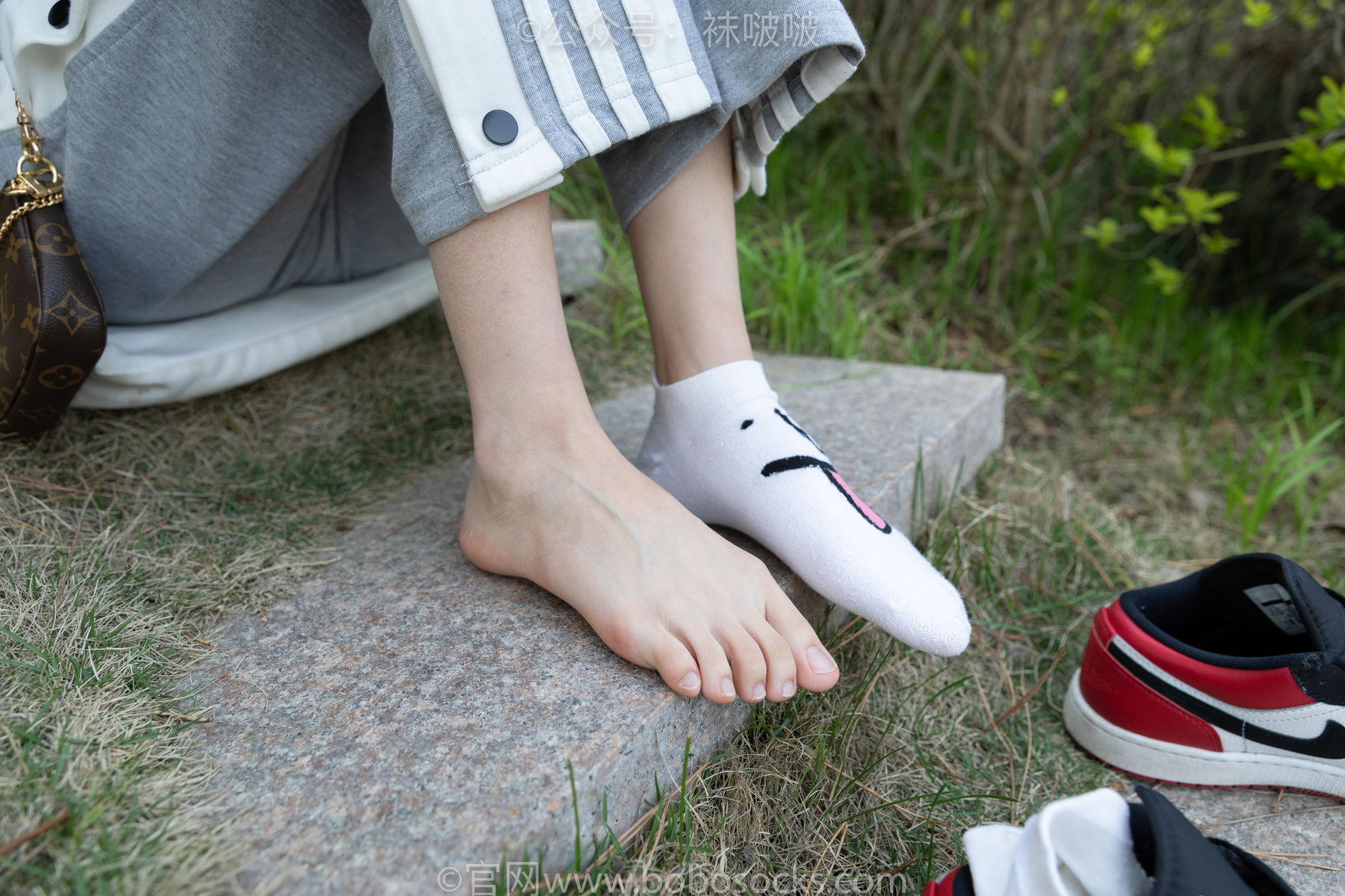 BoBoSocks袜啵啵 No.023 稚予-AJ、白色短棉袜、裸足