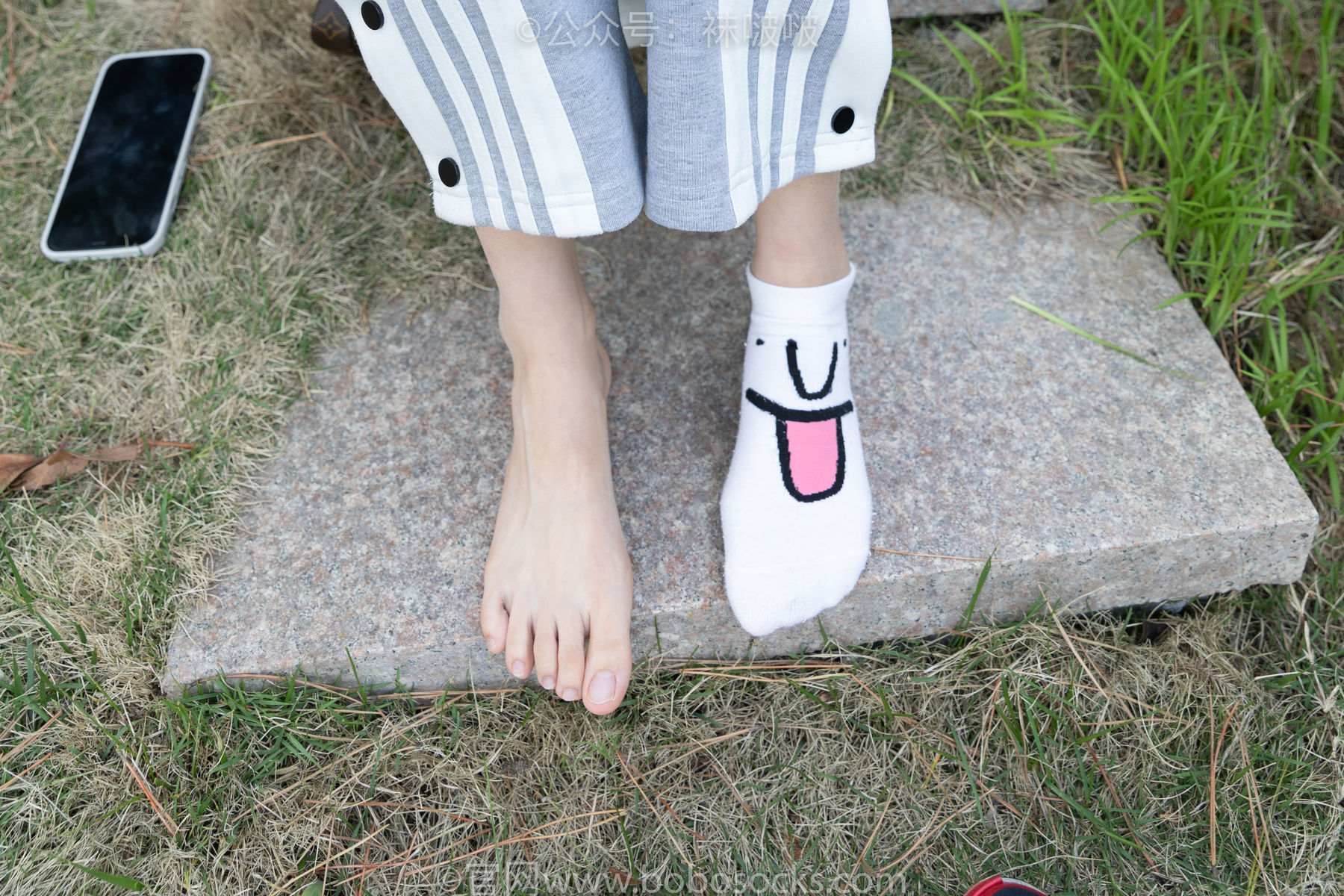 BoBoSocks袜啵啵 No.023 稚予-AJ、白色短棉袜、裸足