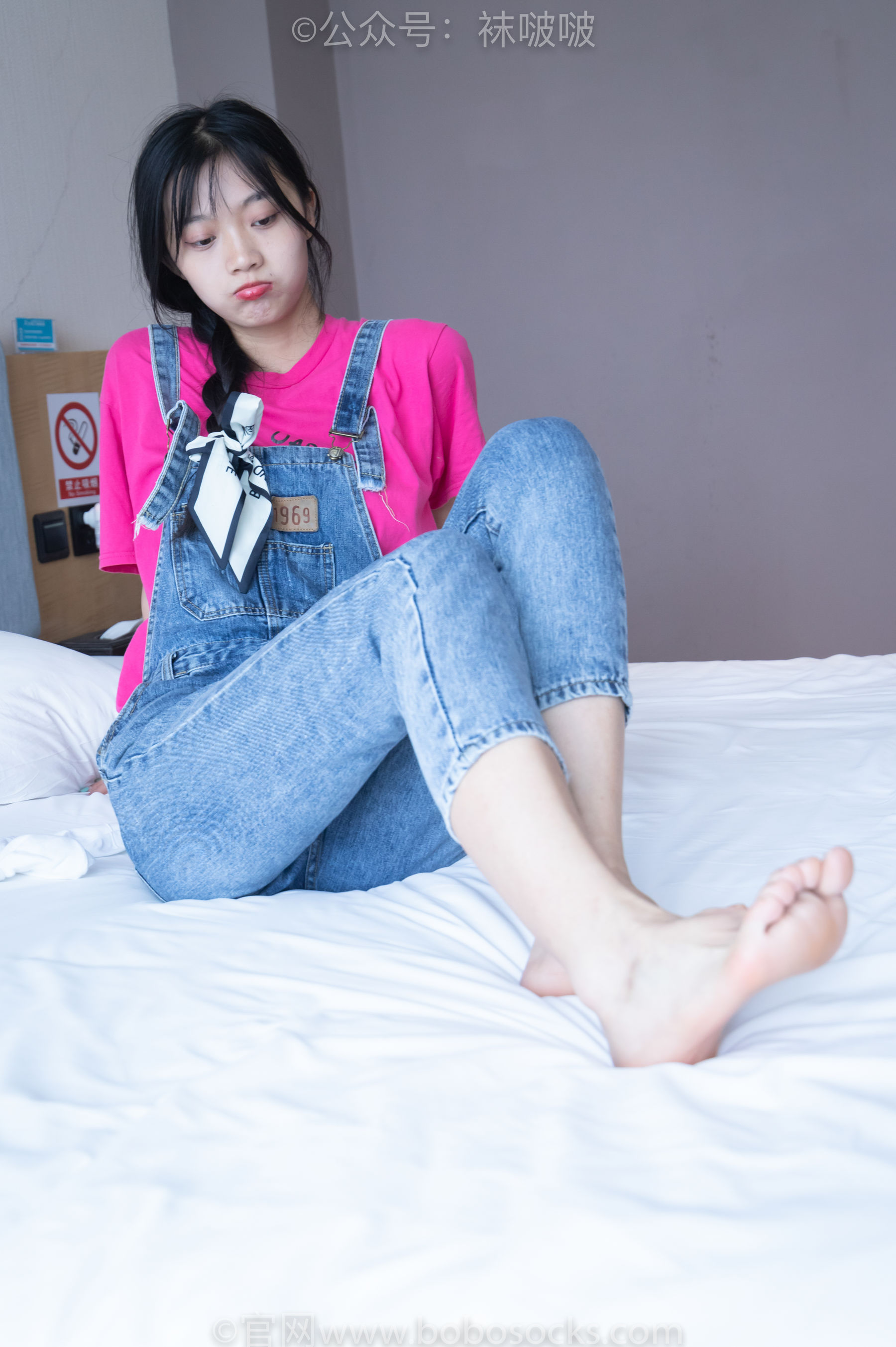 BoBoSocks袜啵啵 No.024 涵涵-板鞋、白棉袜、裸足