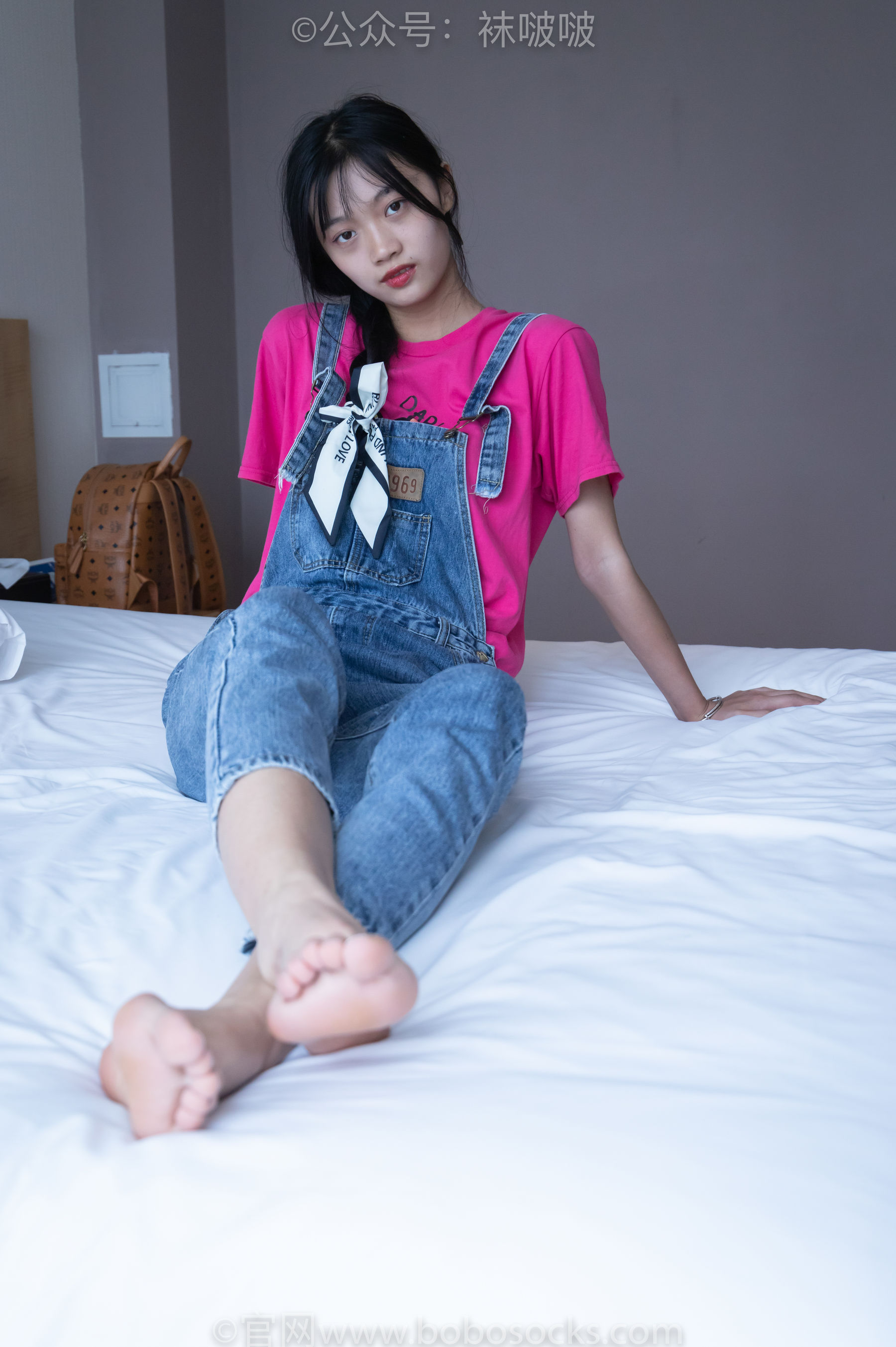 BoBoSocks袜啵啵 No.024 涵涵-板鞋、白棉袜、裸足