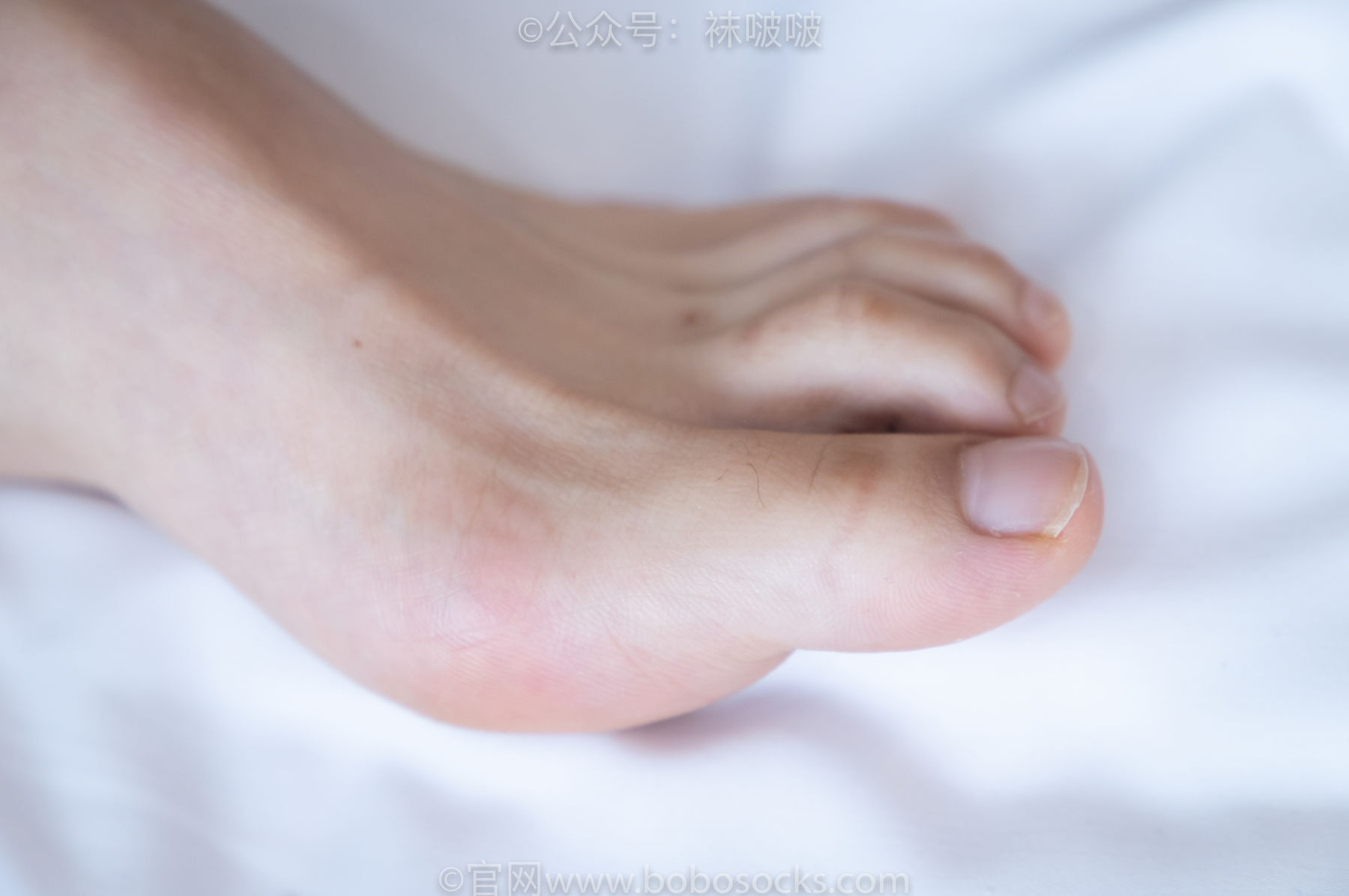 BoBoSocks袜啵啵 No.024 涵涵-板鞋、白棉袜、裸足