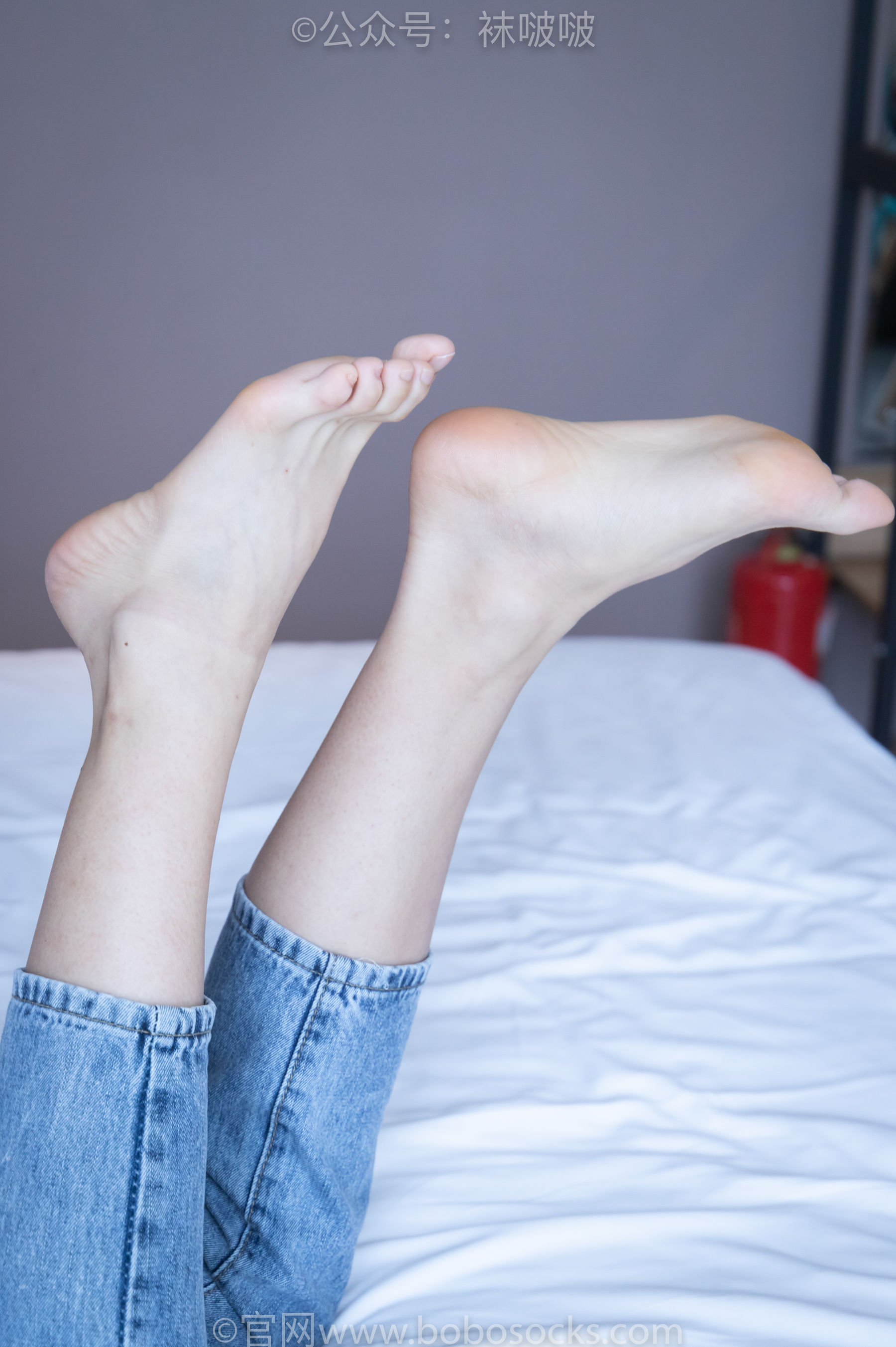 BoBoSocks袜啵啵 No.024 涵涵-板鞋、白棉袜、裸足
