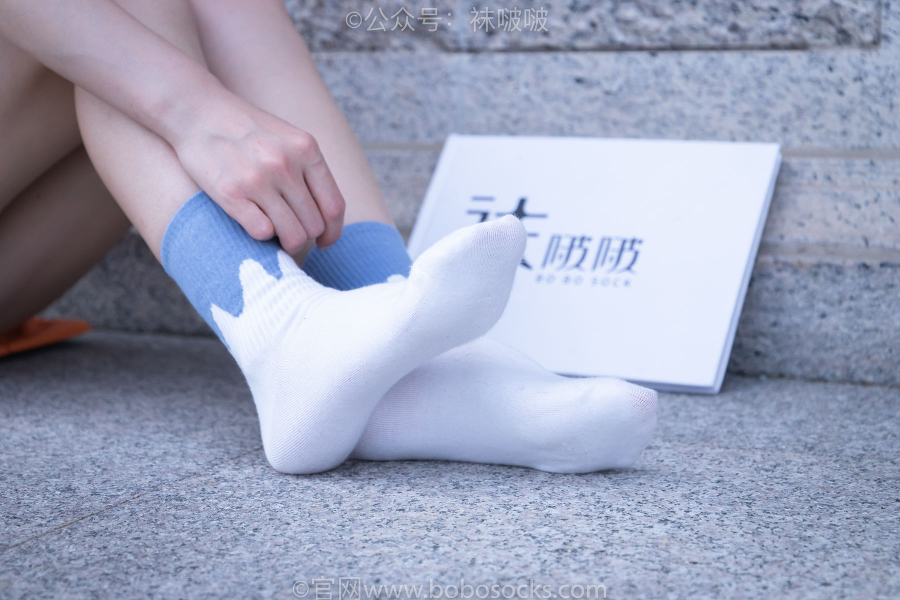 BoBoSocks袜啵啵 No.028 小米-运动鞋、白棉袜、裸足