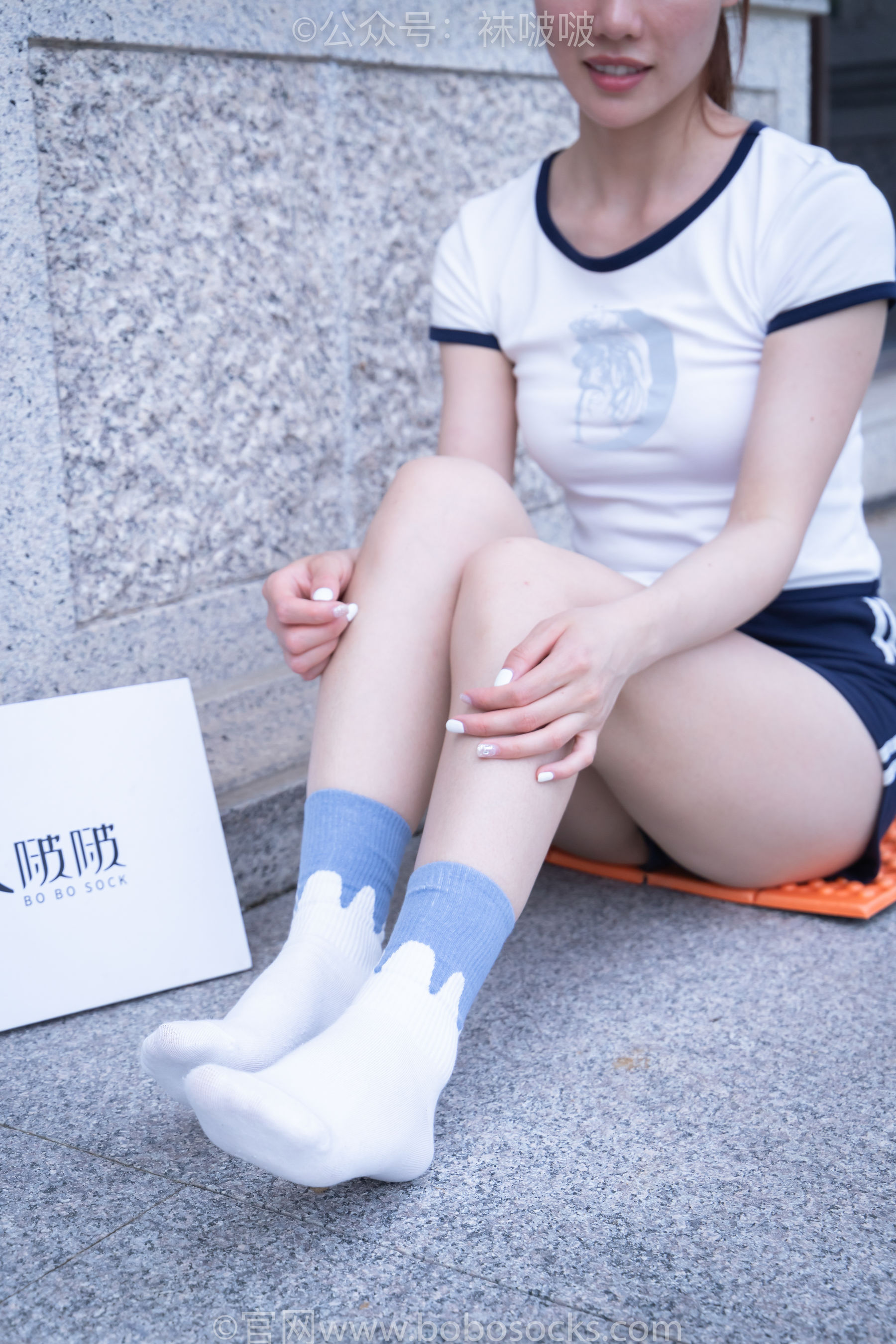 BoBoSocks袜啵啵 No.028 小米-运动鞋、白棉袜、裸足