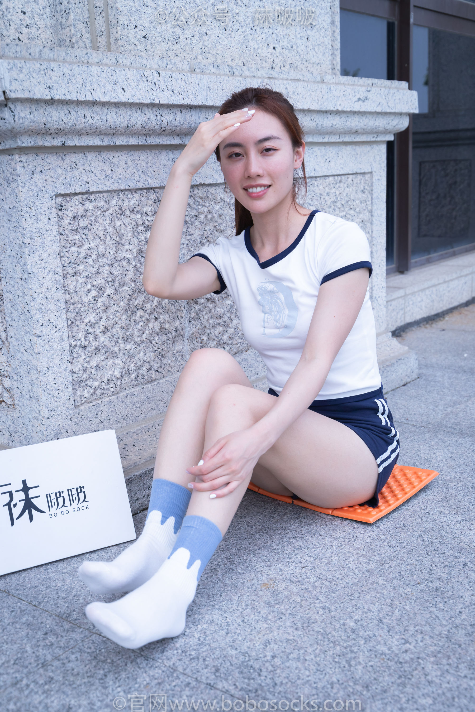 BoBoSocks袜啵啵 No.028 小米-运动鞋、白棉袜、裸足