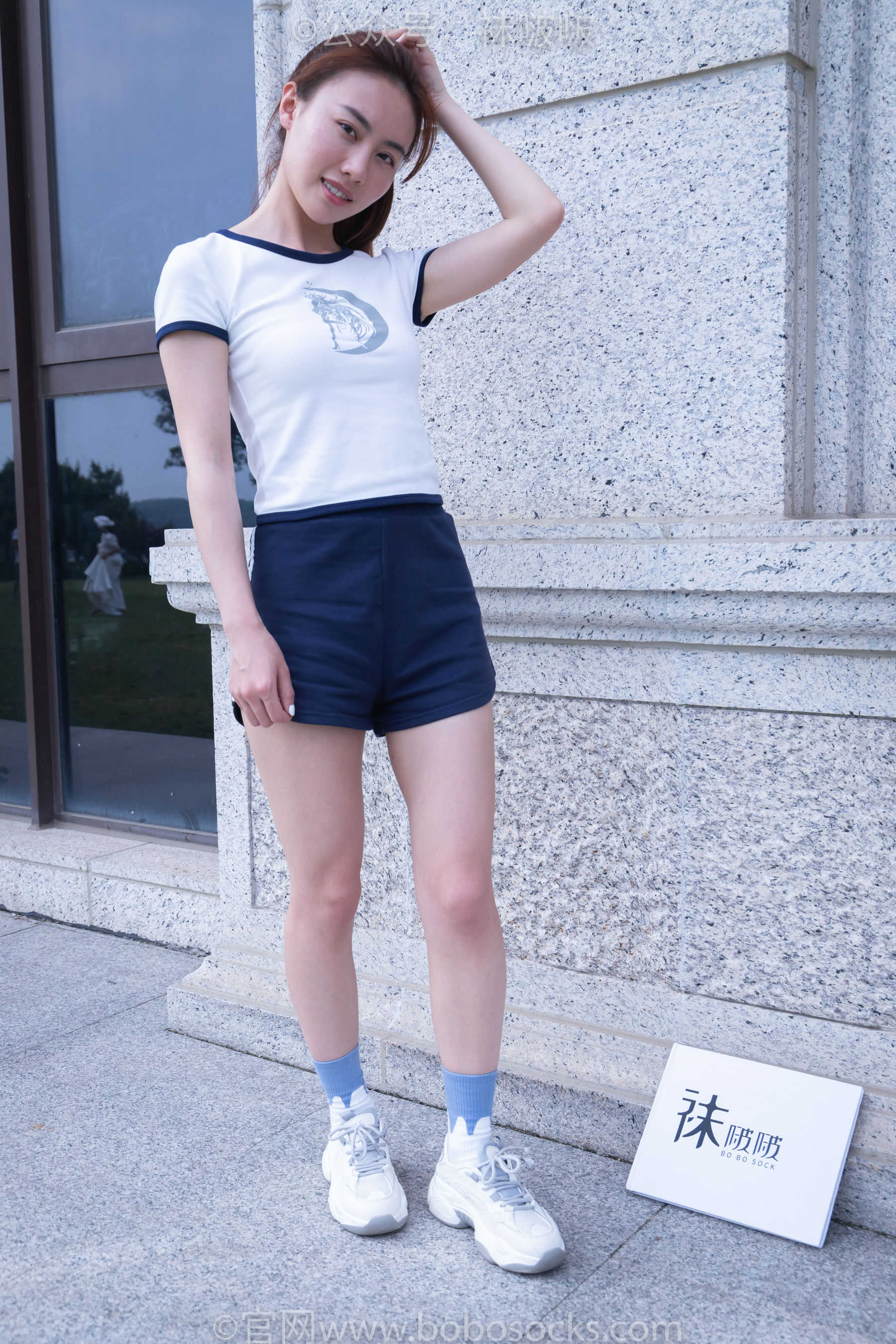 BoBoSocks袜啵啵 No.028 小米-运动鞋、白棉袜、裸足