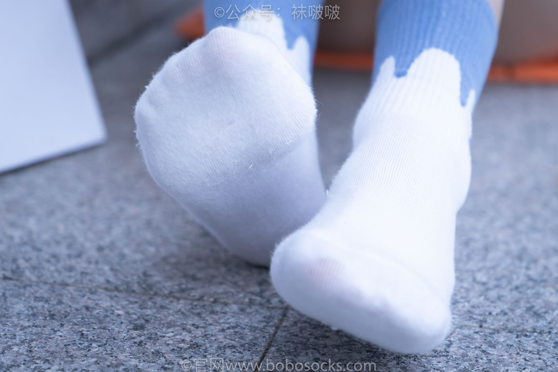 BoBoSocks袜啵啵 No.028 小米-运动鞋、白棉袜、裸足