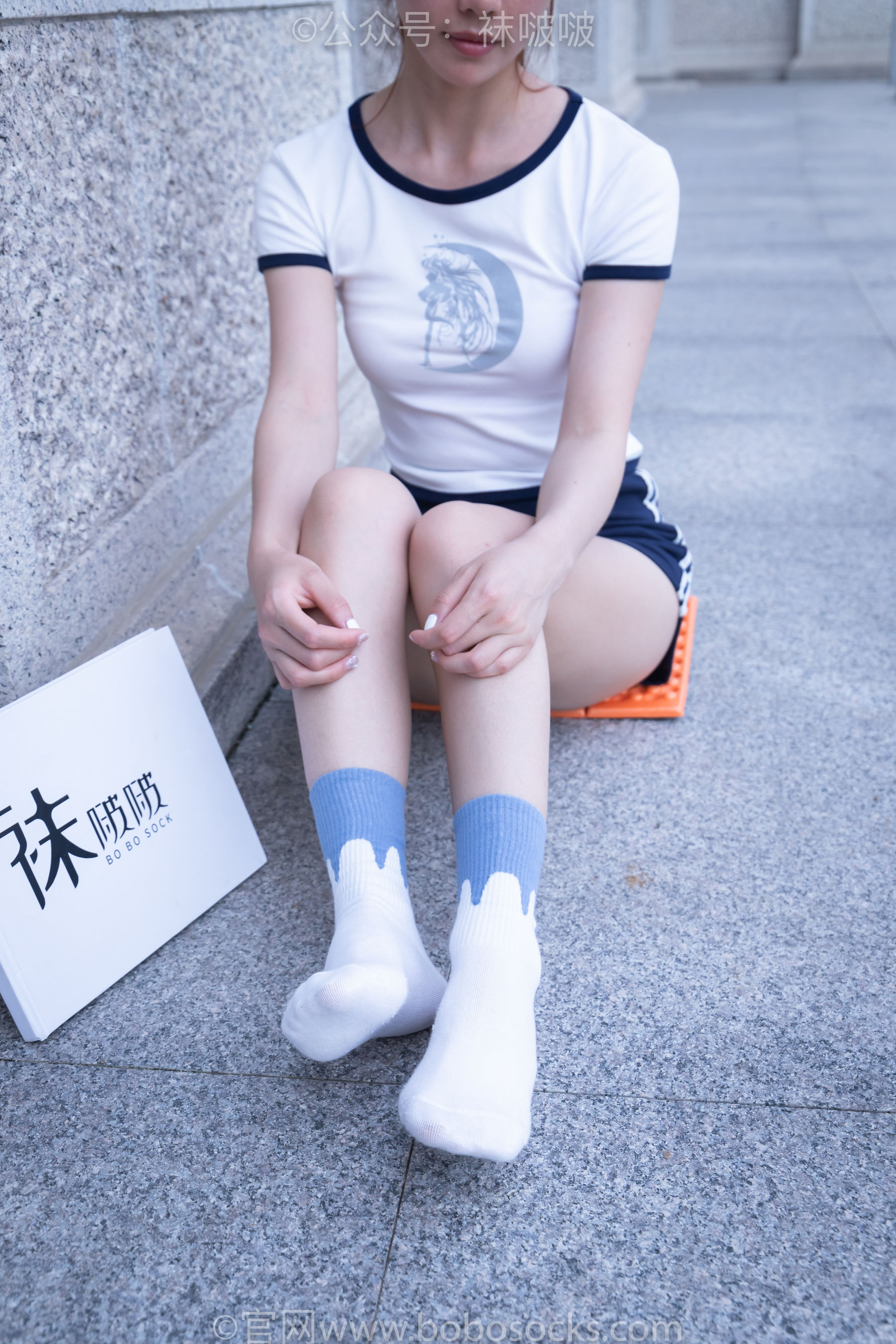 BoBoSocks袜啵啵 No.028 小米-运动鞋、白棉袜、裸足