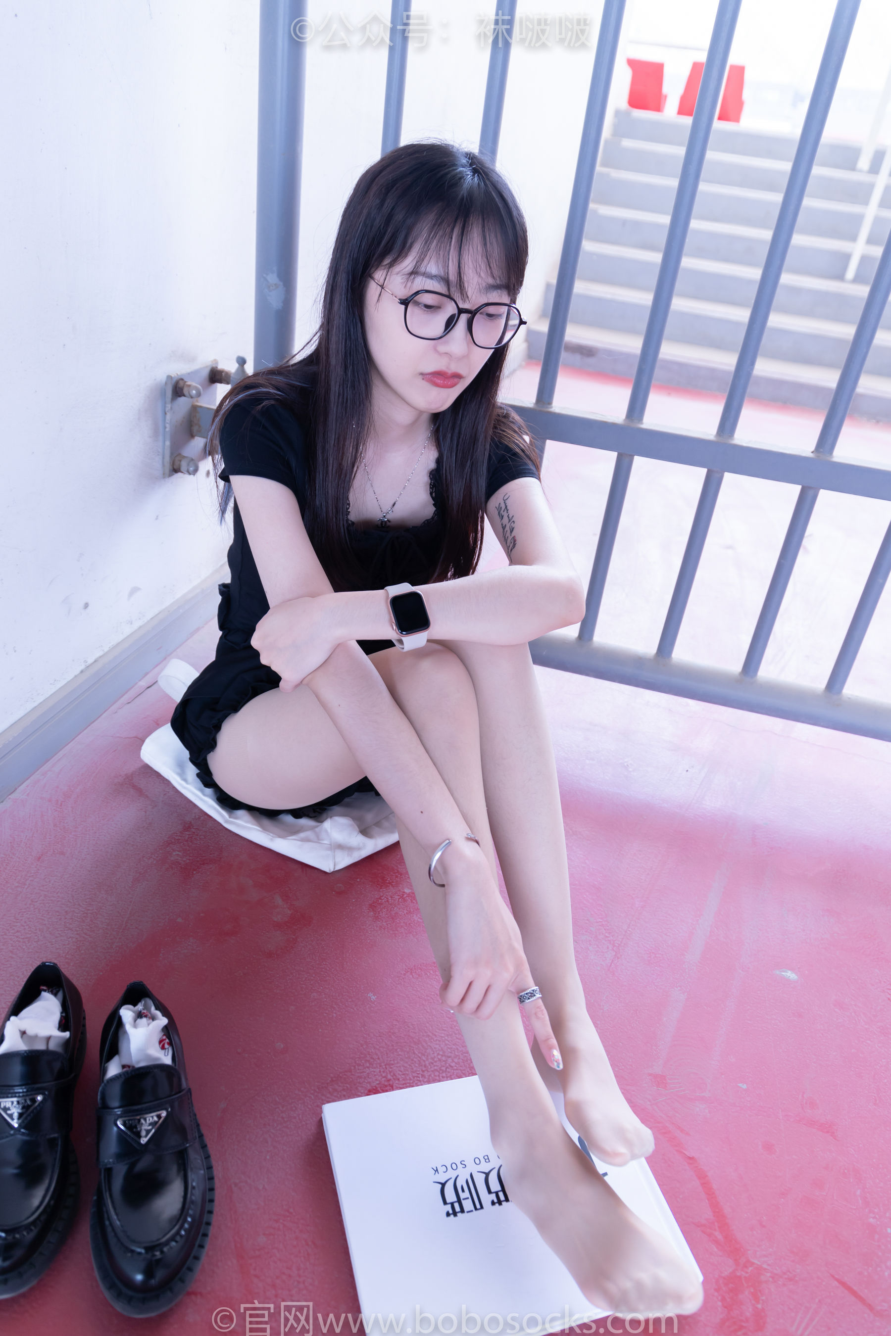 BoBoSocks袜啵啵 No.030 稚予- 皮鞋、短白棉袜、肉丝