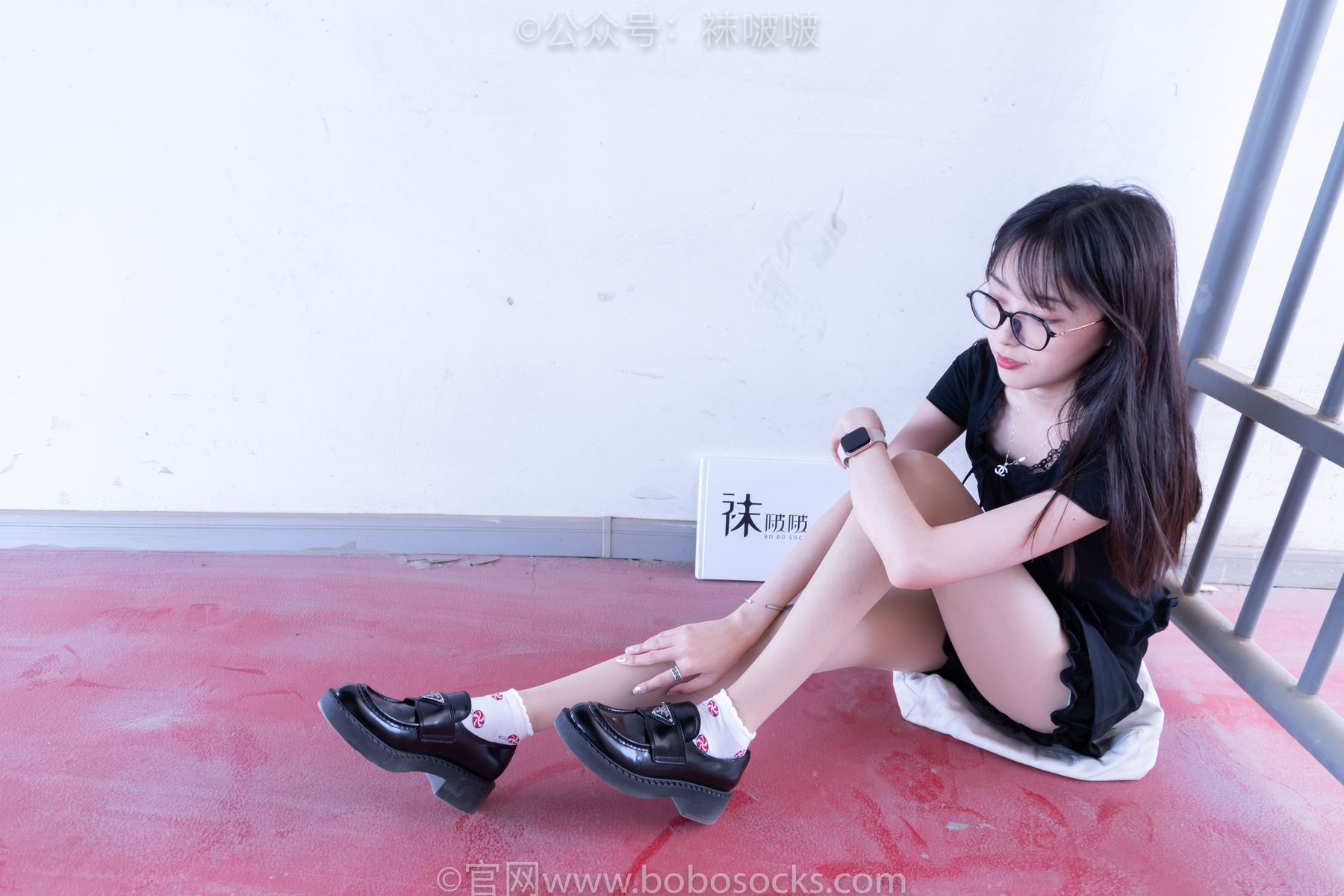BoBoSocks袜啵啵 No.030 稚予- 皮鞋、短白棉袜、肉丝