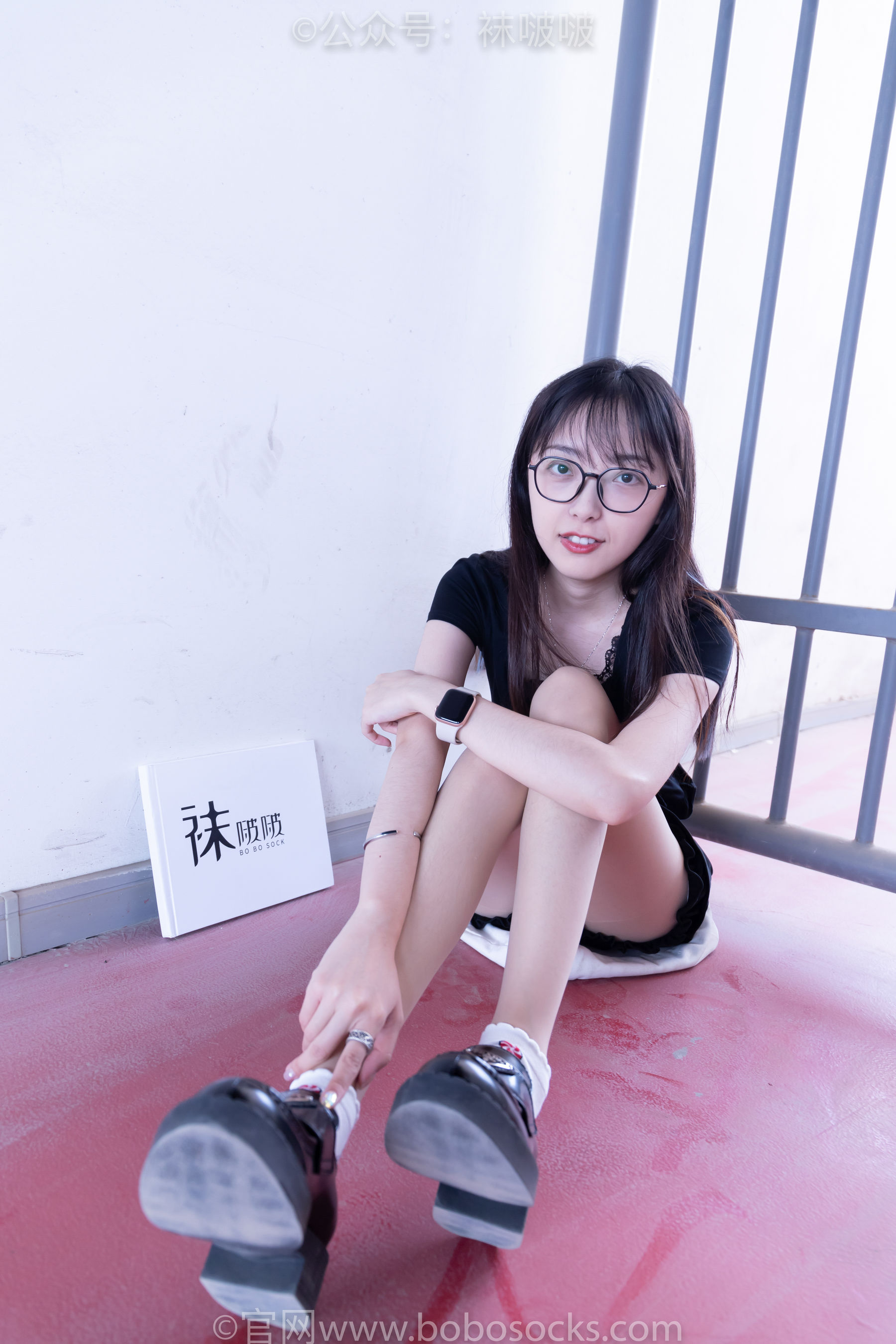 BoBoSocks袜啵啵 No.030 稚予- 皮鞋、短白棉袜、肉丝