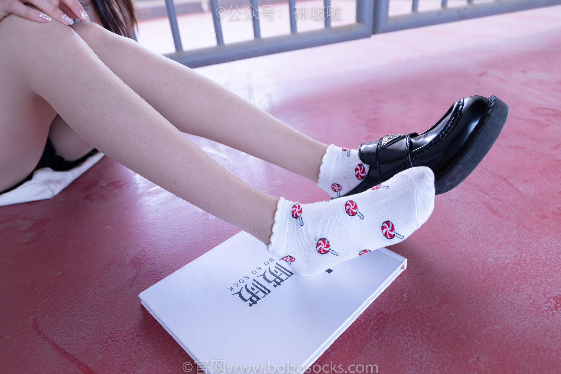 BoBoSocks袜啵啵 No.030 稚予- 皮鞋、短白棉袜、肉丝