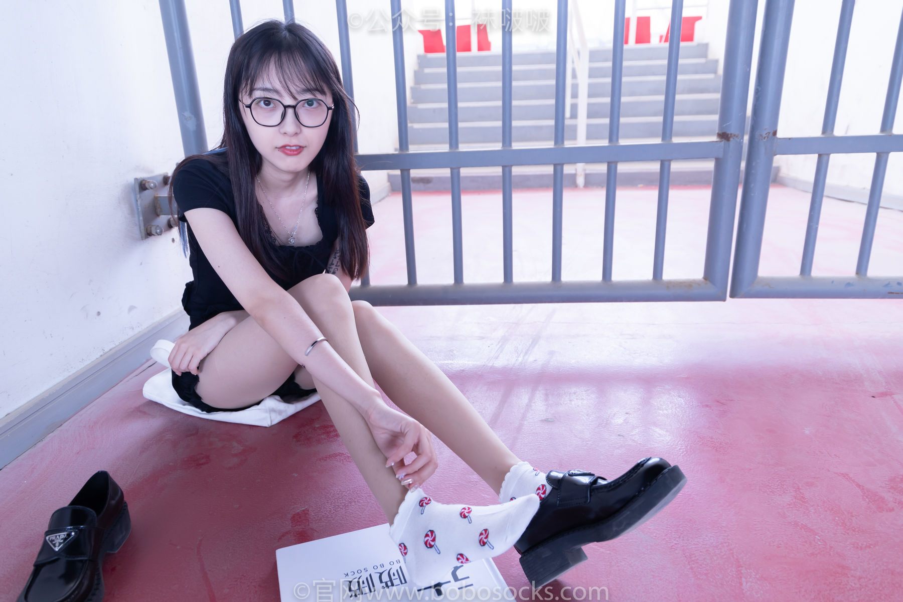 BoBoSocks袜啵啵 No.030 稚予- 皮鞋、短白棉袜、肉丝