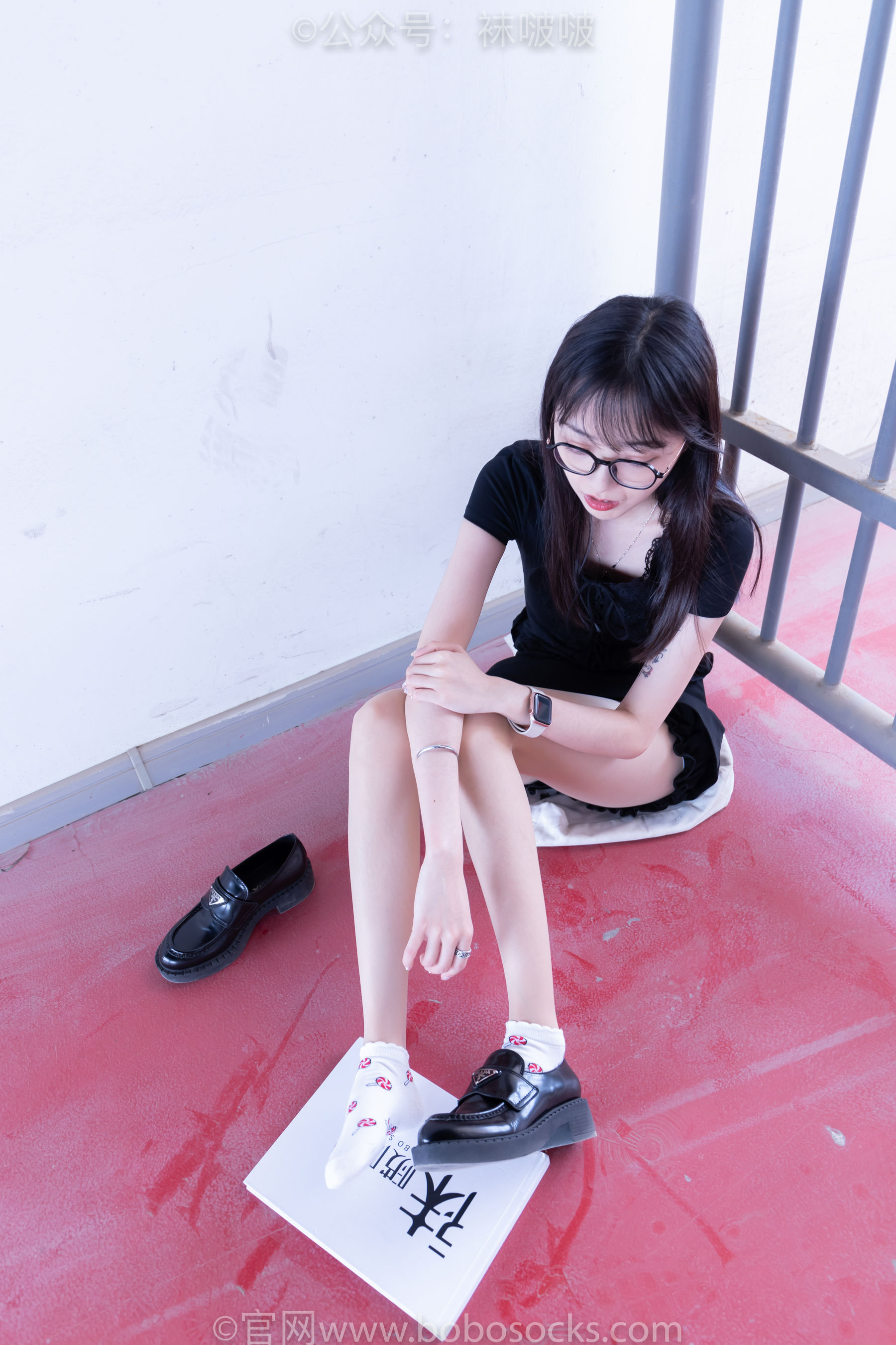 BoBoSocks袜啵啵 No.030 稚予- 皮鞋、短白棉袜、肉丝