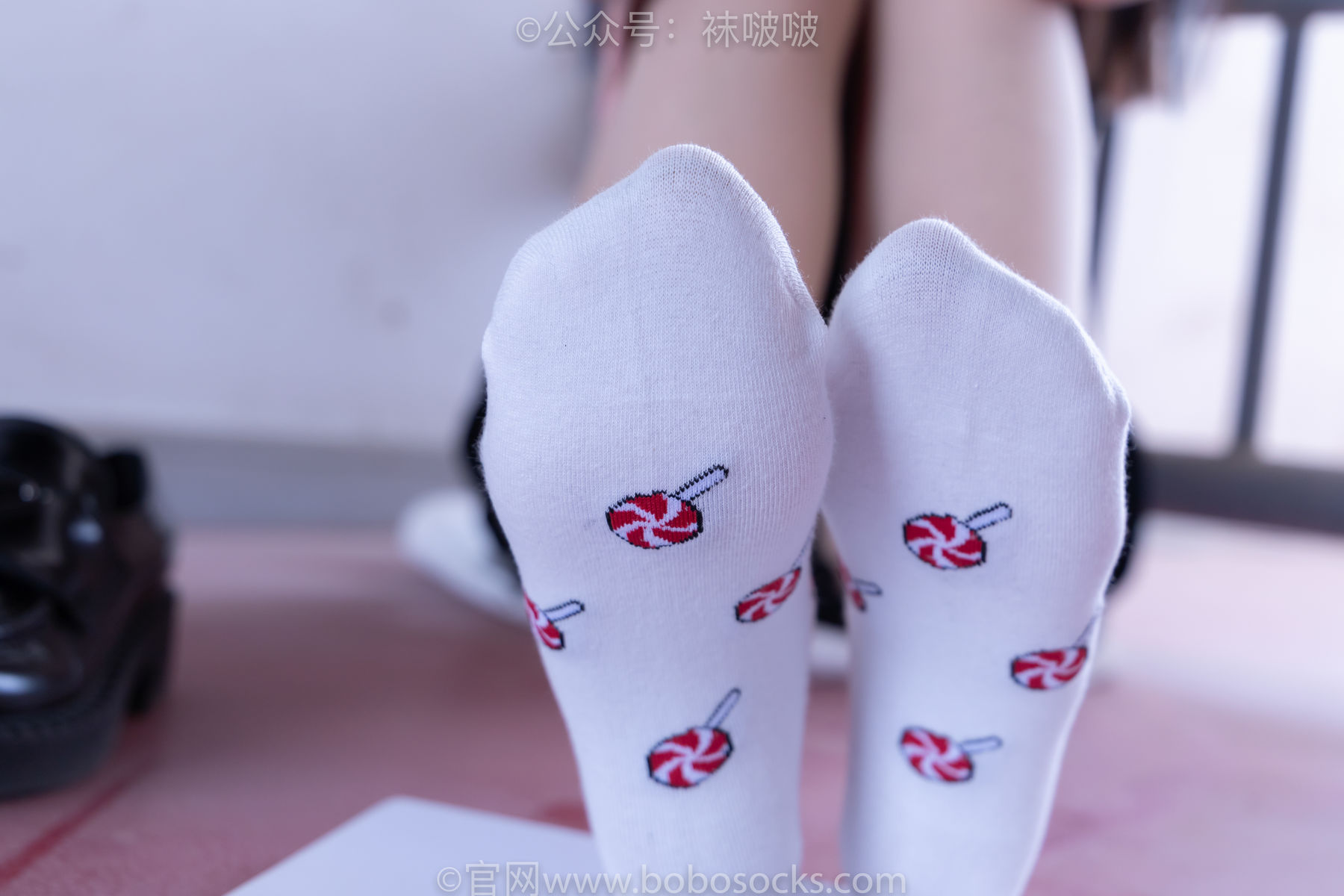 BoBoSocks袜啵啵 No.030 稚予- 皮鞋、短白棉袜、肉丝