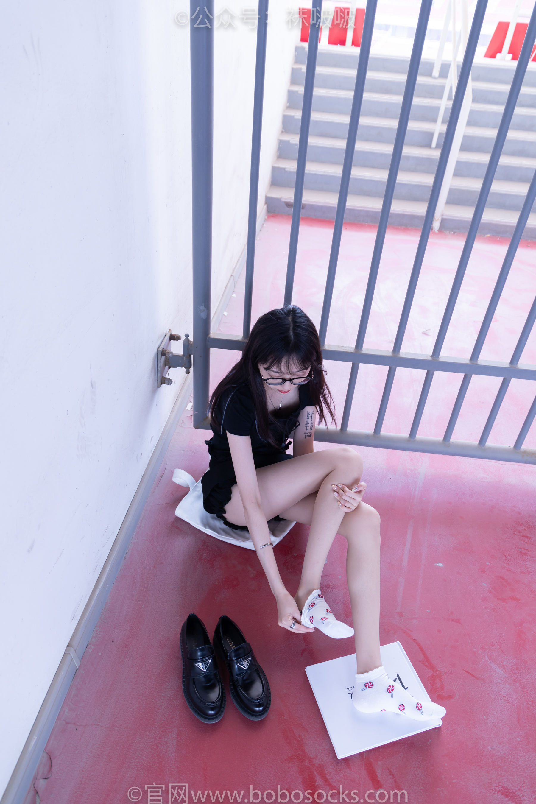 BoBoSocks袜啵啵 No.030 稚予- 皮鞋、短白棉袜、肉丝