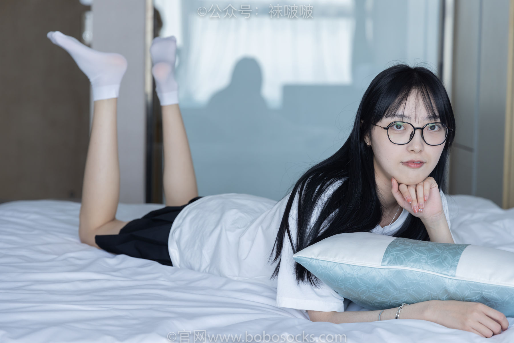 BoBoSocks袜啵啵 No.033 稚予-贝壳头、天鹅绒黑袜、天鹅绒白袜