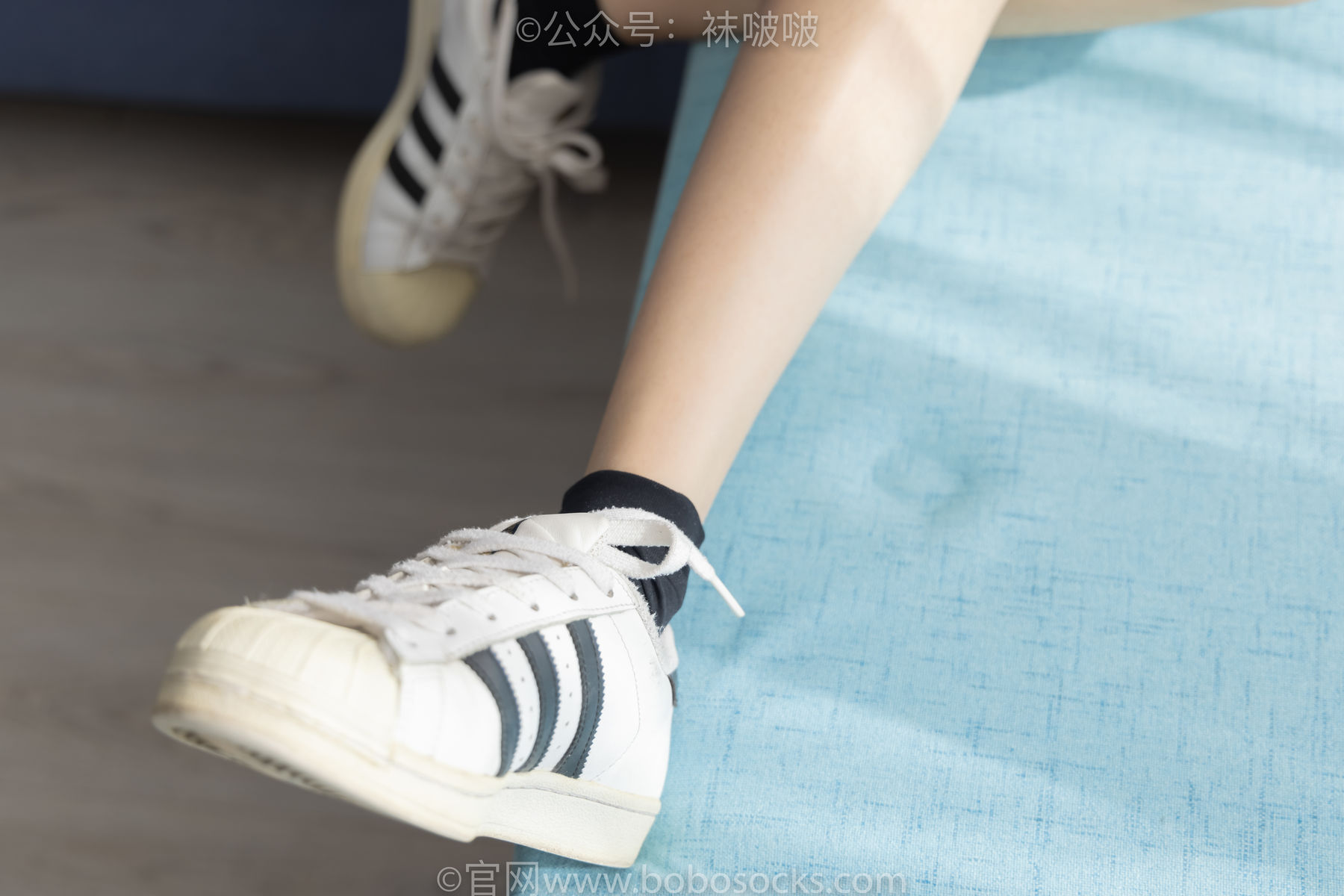 BoBoSocks袜啵啵 No.033 稚予-贝壳头、天鹅绒黑袜、天鹅绒白袜