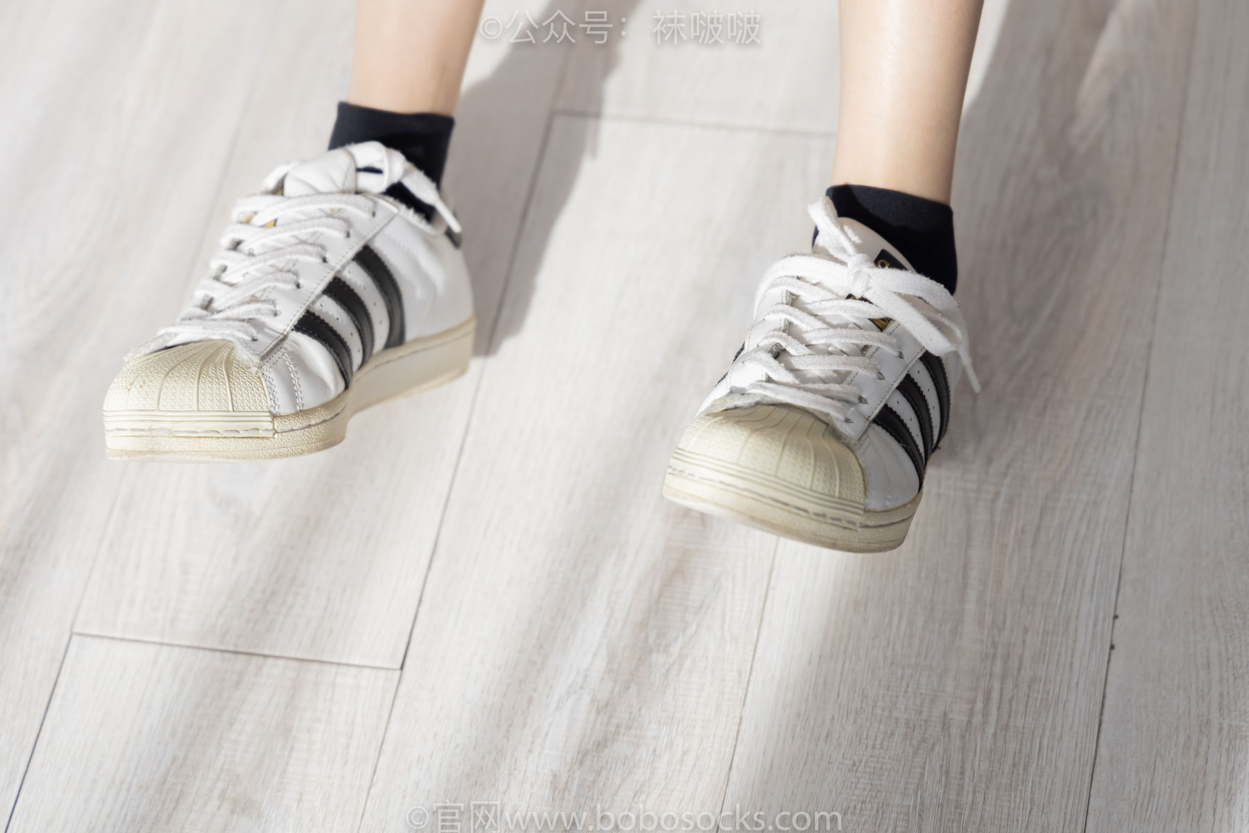 BoBoSocks袜啵啵 No.033 稚予-贝壳头、天鹅绒黑袜、天鹅绒白袜