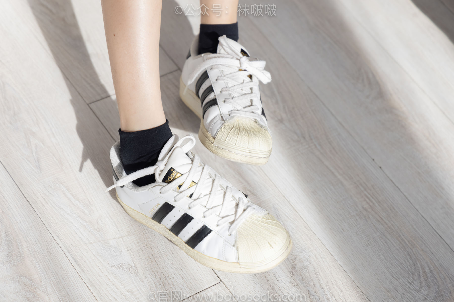 BoBoSocks袜啵啵 No.033 稚予-贝壳头、天鹅绒黑袜、天鹅绒白袜