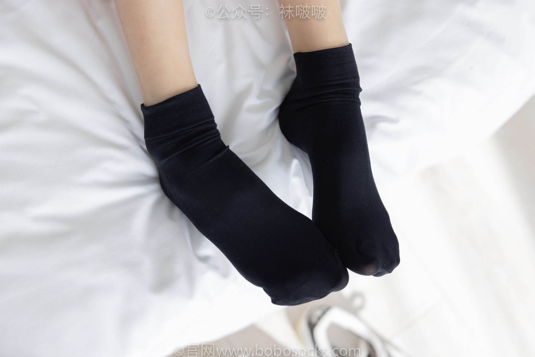 BoBoSocks袜啵啵 No.033 稚予-贝壳头、天鹅绒黑袜、天鹅绒白袜