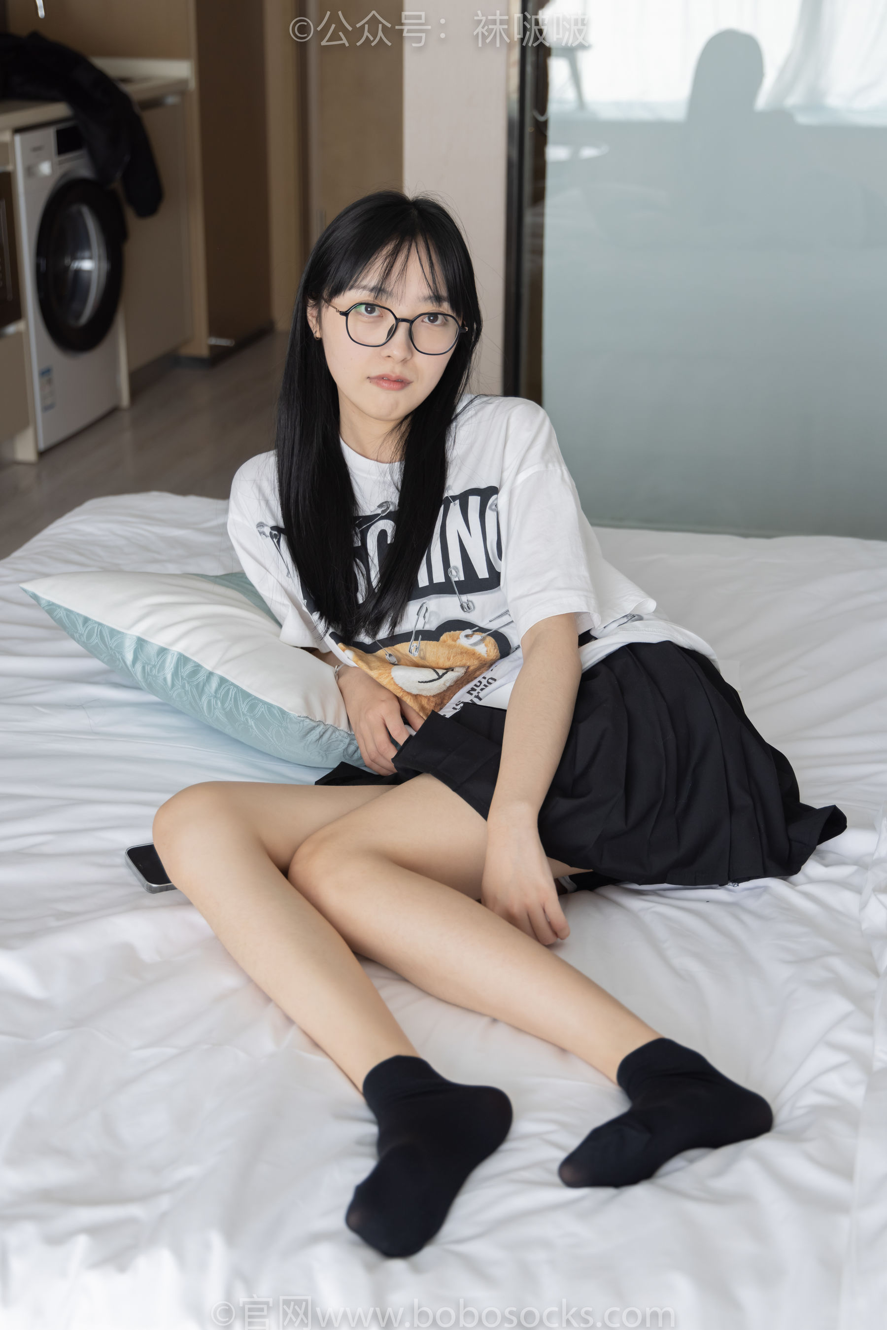 BoBoSocks袜啵啵 No.033 稚予-贝壳头、天鹅绒黑袜、天鹅绒白袜