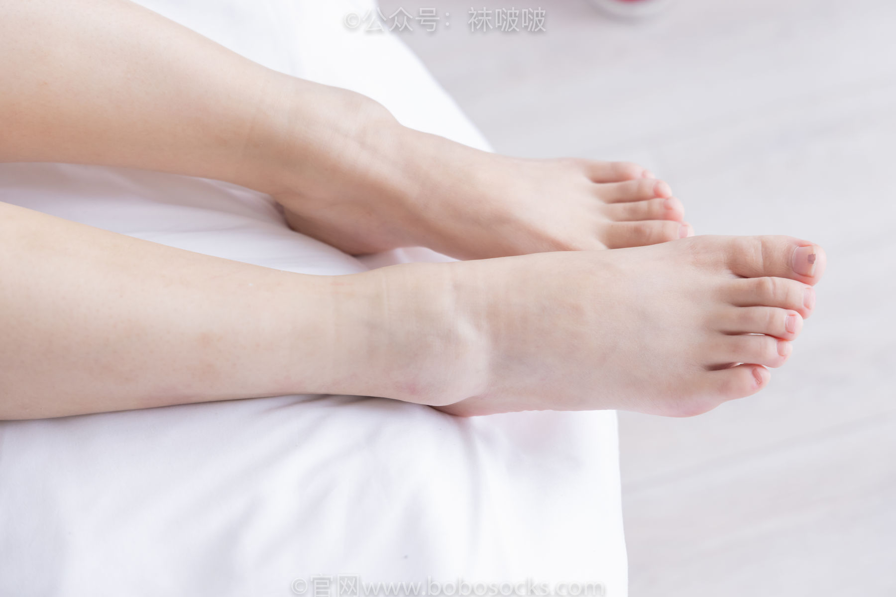 BoBoSocks袜啵啵 No.036 菠萝-帆布鞋、白棉袜、裸足