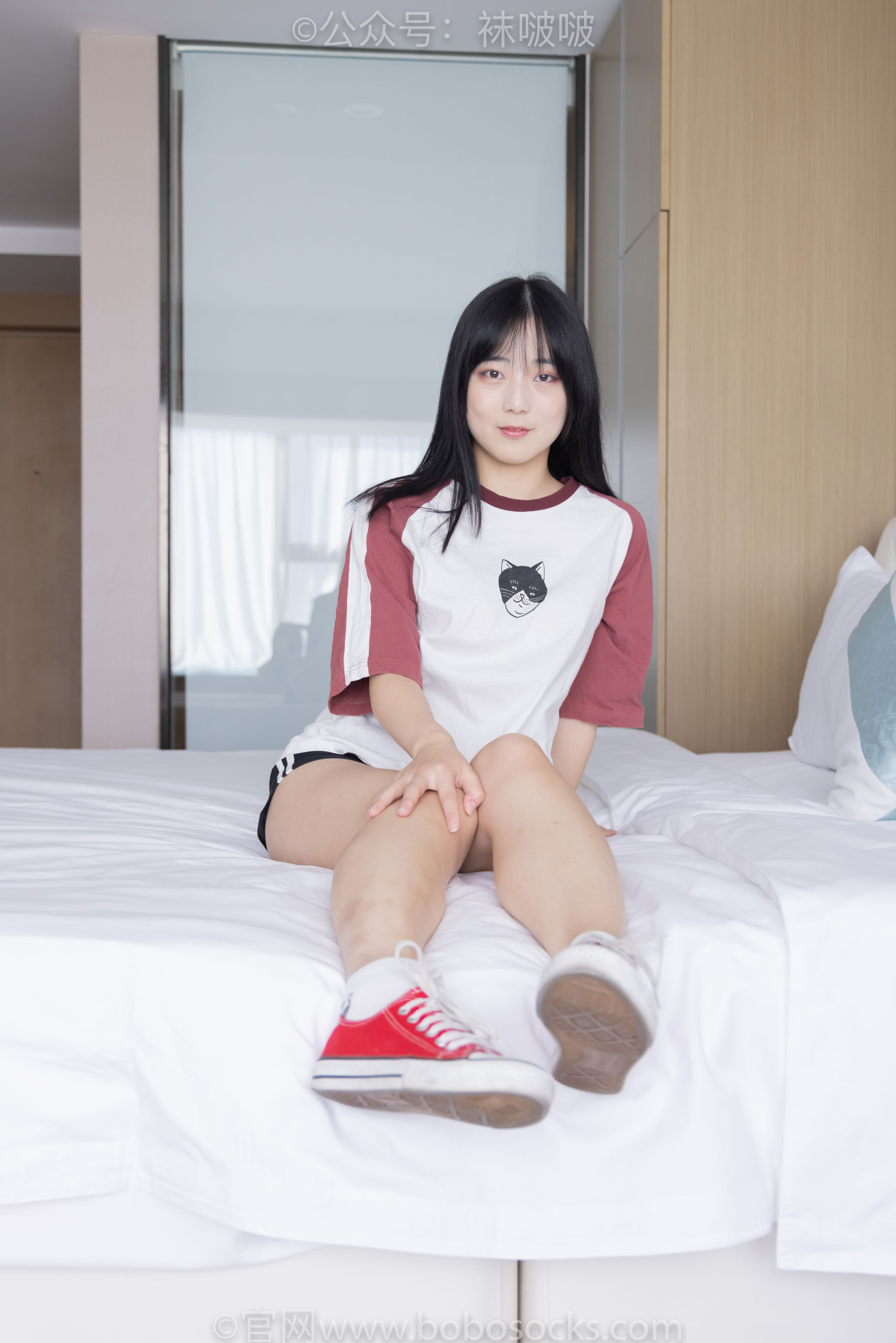 BoBoSocks袜啵啵 No.036 菠萝-帆布鞋、白棉袜、裸足